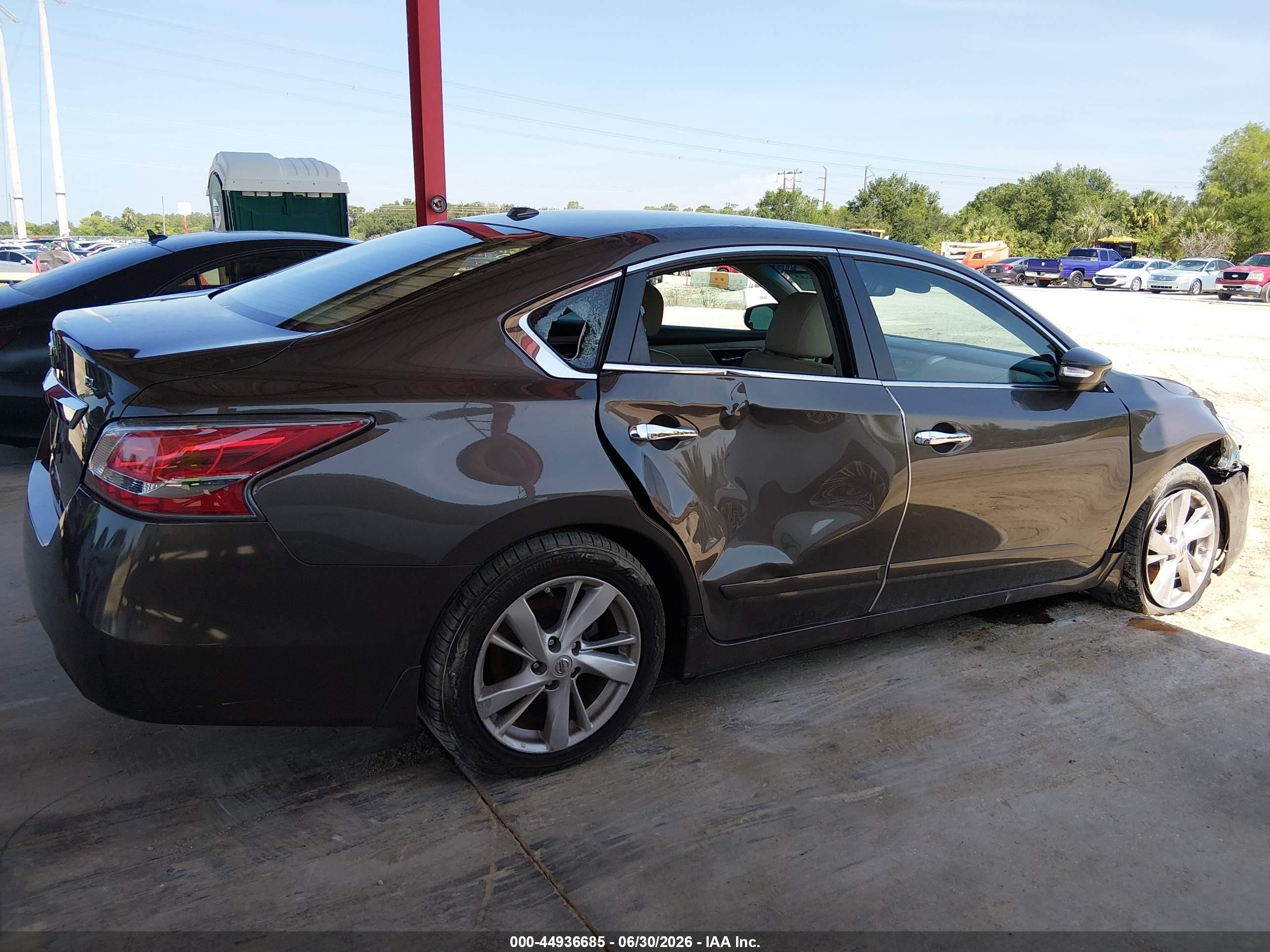 2015 Nissan Altima 2.5 Sl Champagne vin: 1N4AL3APXFN338127
