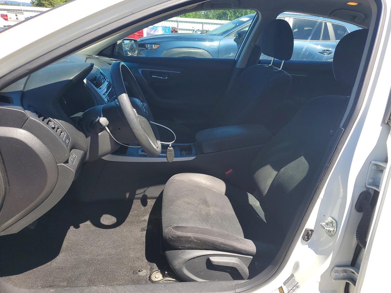 2015 Nissan Altima 2.5 S White vin: 1N4AL3APXFN338564