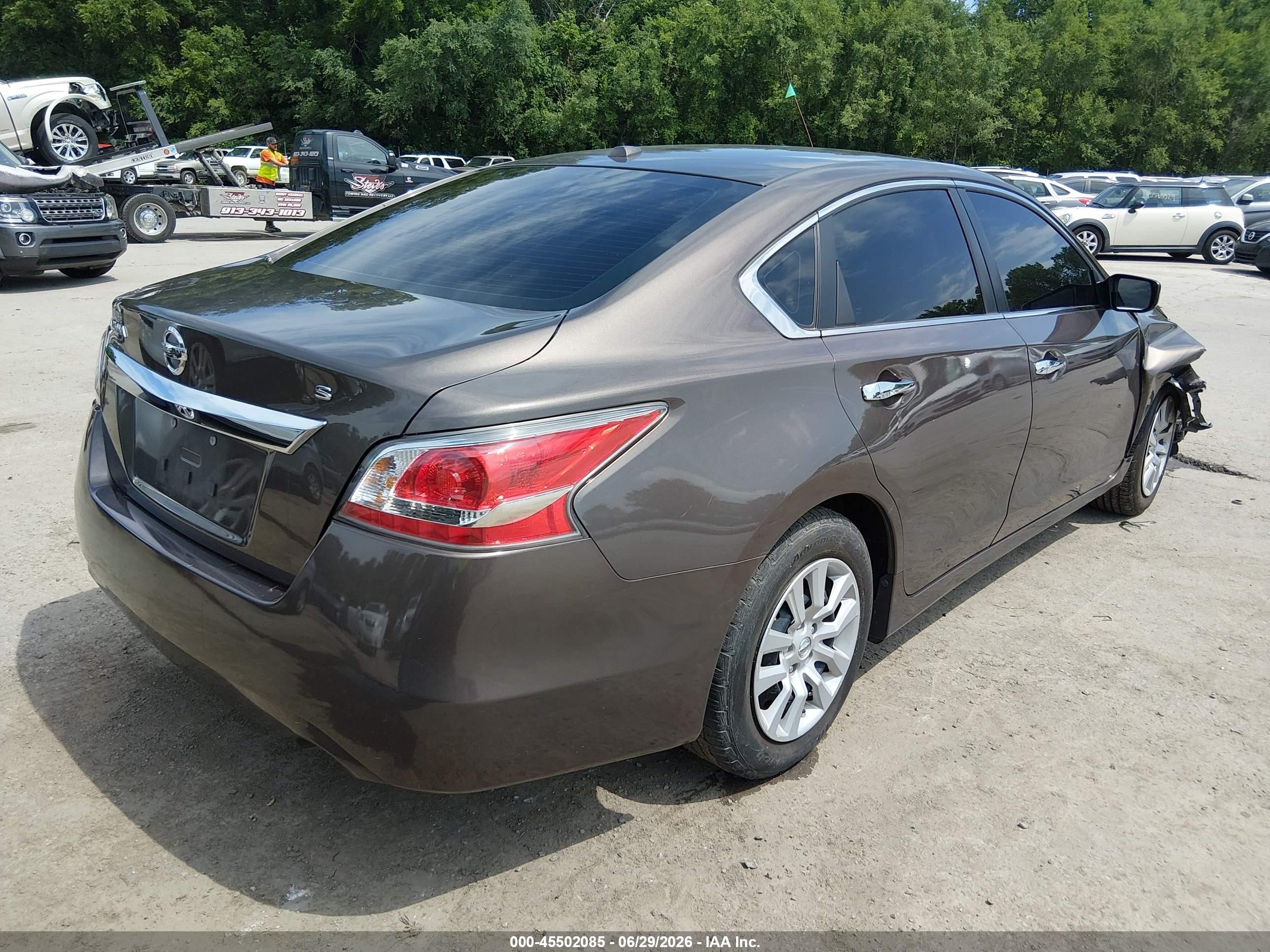 2015 Nissan Altima 2.5 S Коричневый vin: 1N4AL3APXFN367451