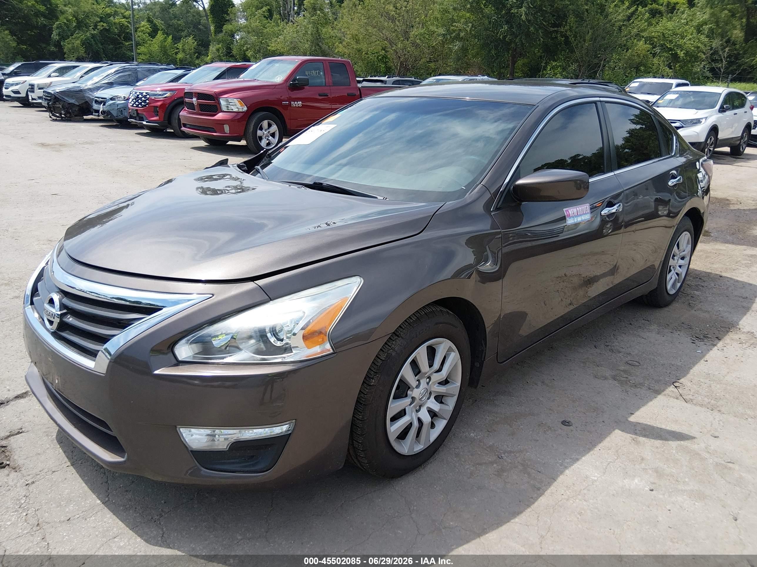 2015 Nissan Altima 2.5 S Коричневый vin: 1N4AL3APXFN367451