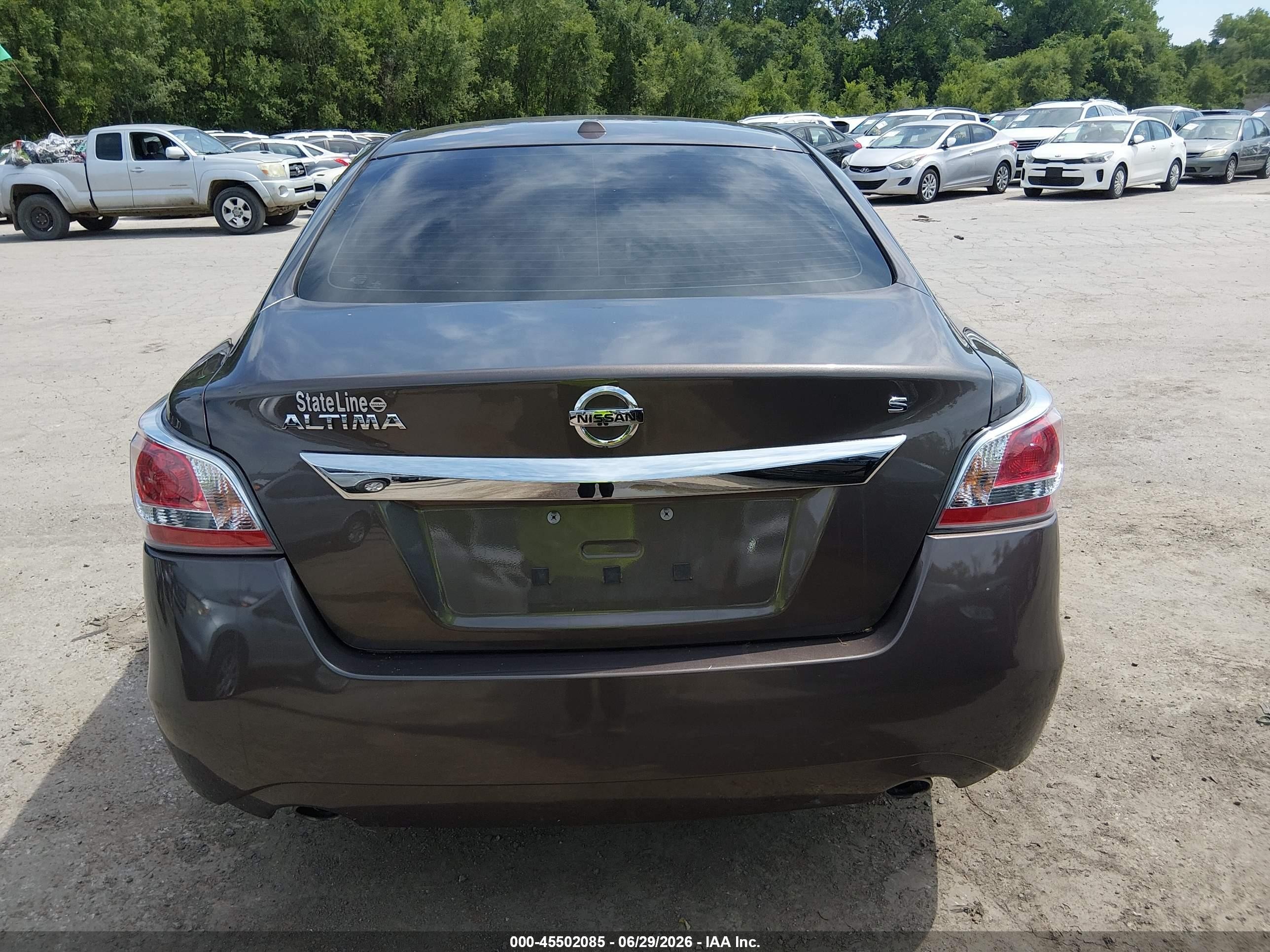 2015 Nissan Altima 2.5 S Коричневый vin: 1N4AL3APXFN367451
