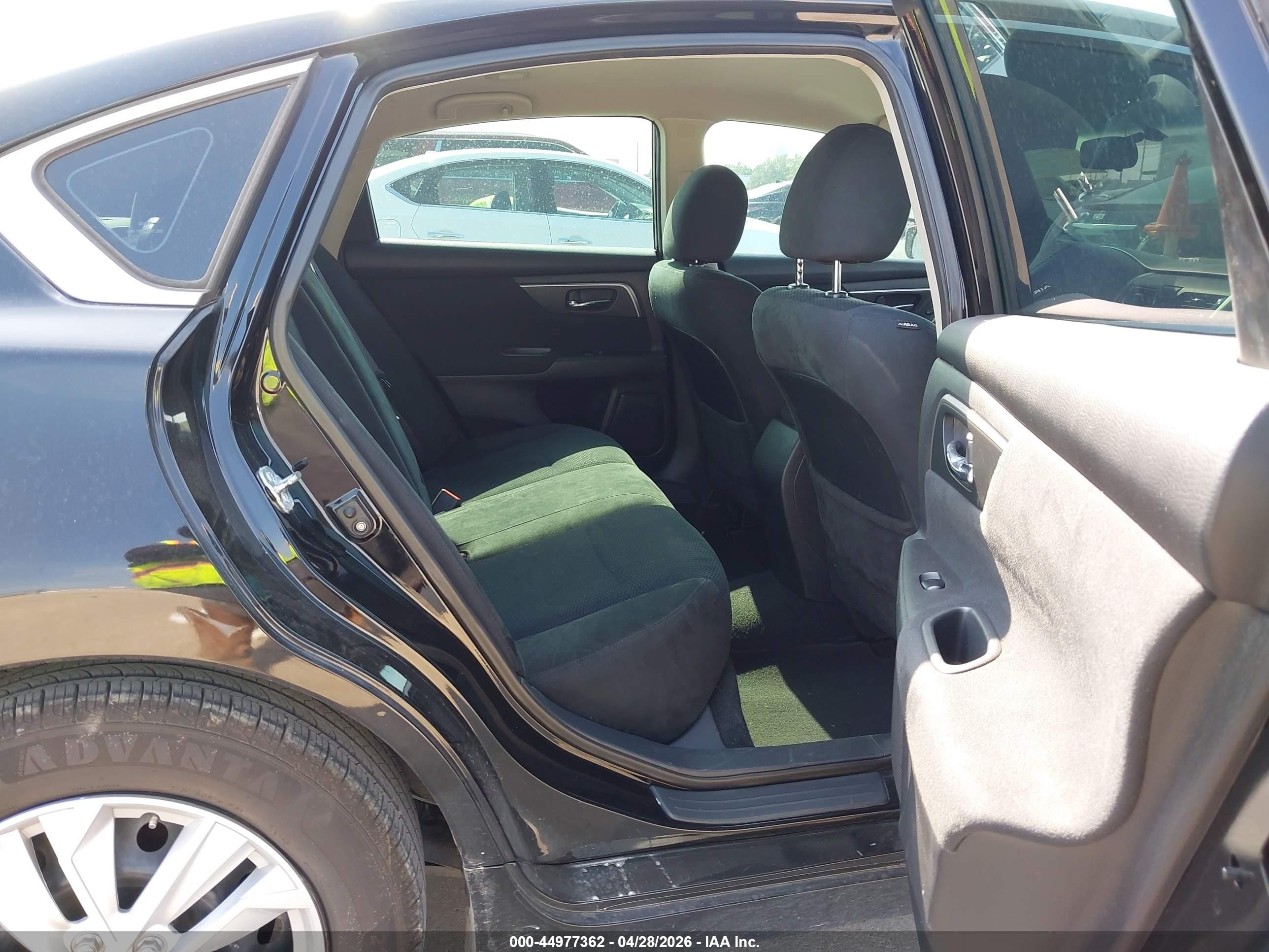2015 Nissan Altima 2.5 S Black vin: 1N4AL3APXFN378191