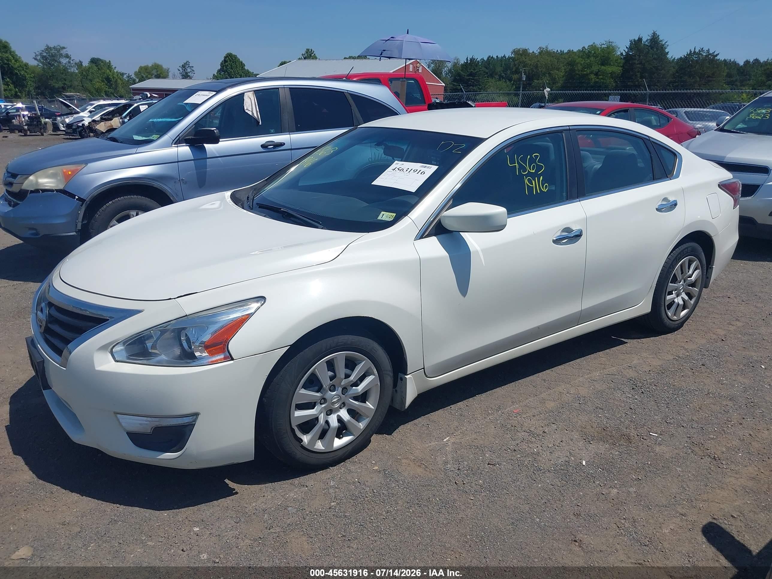2015 Nissan Altima 2.5 S White vin: 1N4AL3APXFN383410