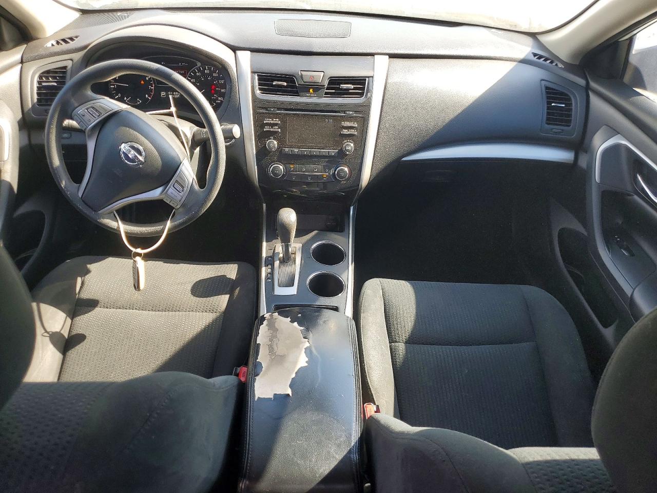 2015 Nissan Altima 2.5 S White vin: 1N4AL3APXFN397596