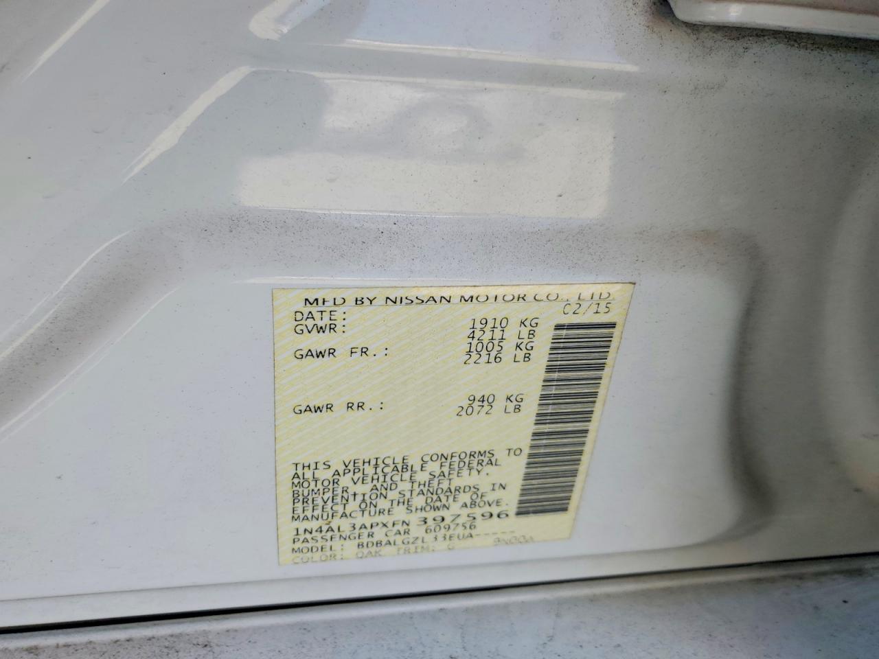 2015 Nissan Altima 2.5 S White vin: 1N4AL3APXFN397596
