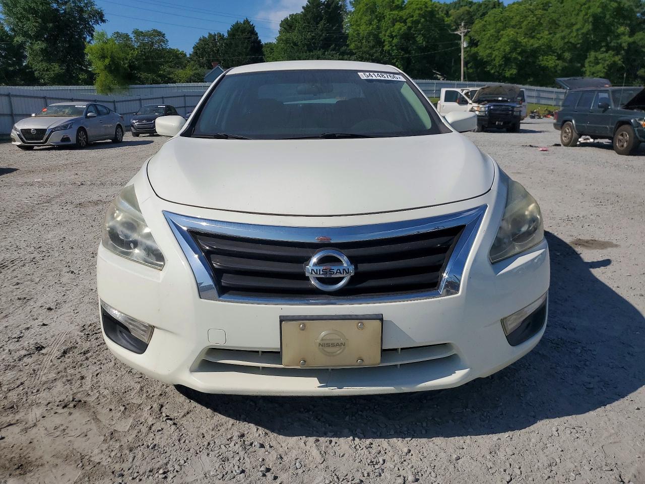 2015 Nissan Altima 2.5 S White vin: 1N4AL3APXFN397596