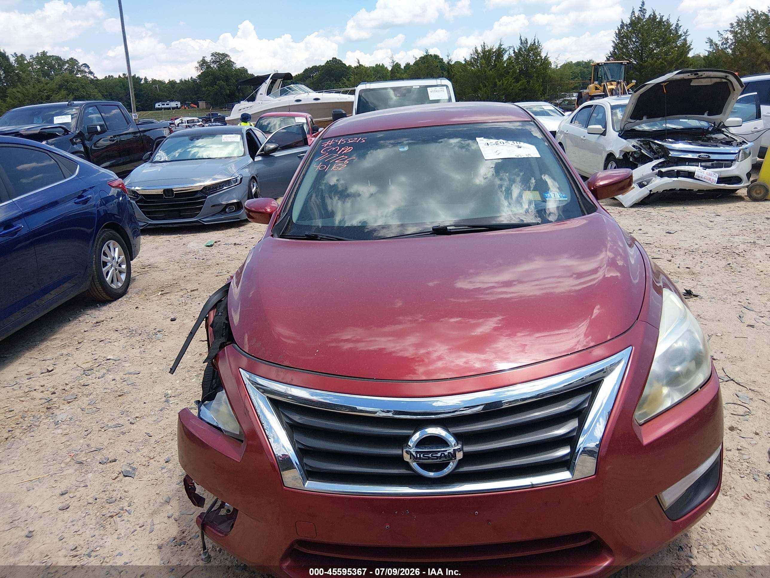 2015 Nissan Altima 2.5 S Red vin: 1N4AL3APXFN401162