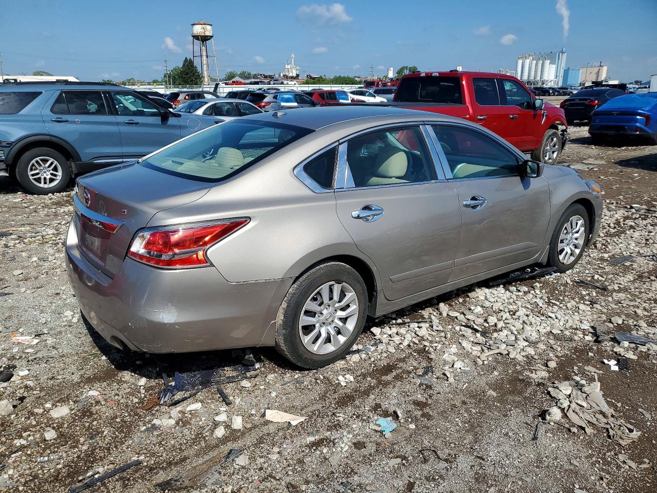 2015 Nissan Altima 2.5 S Tan vin: 1N4AL3APXFN879114