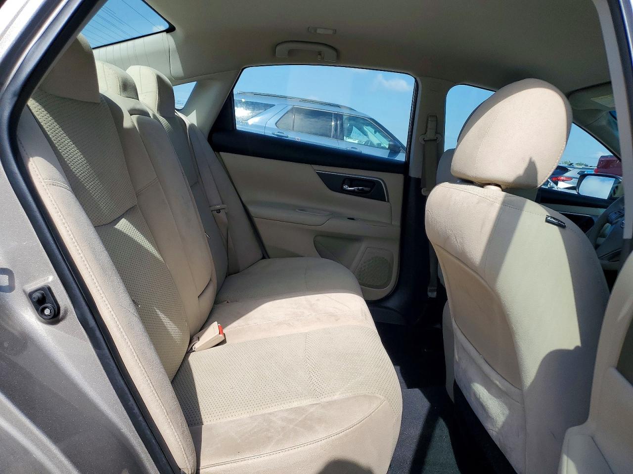 2015 Nissan Altima 2.5 S Tan vin: 1N4AL3APXFN879114