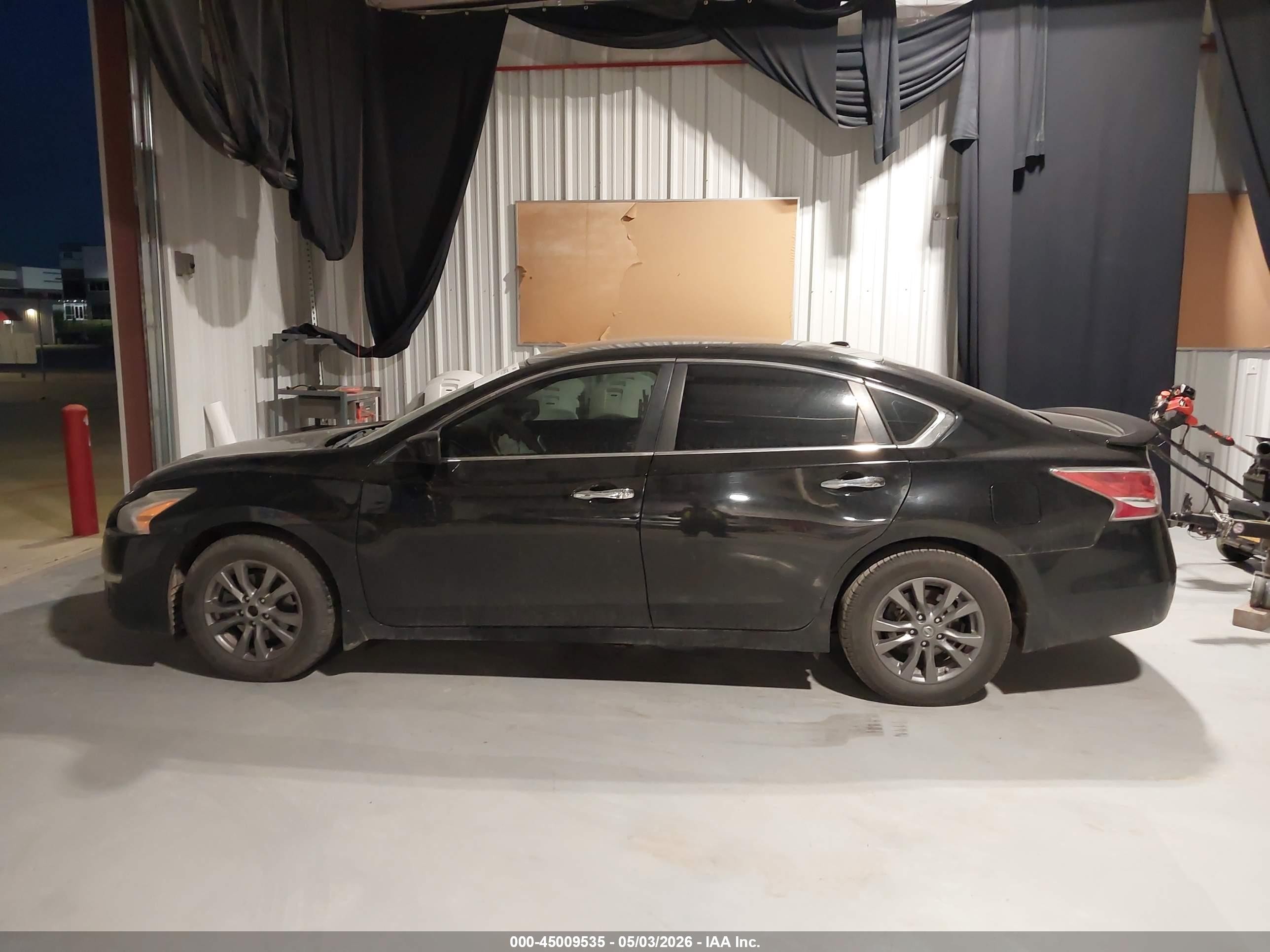 2015 Nissan Altima 2.5 S Black vin: 1N4AL3APXFN897502