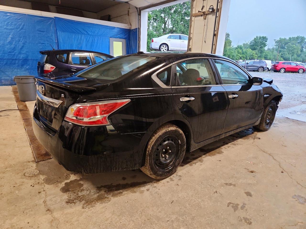 2015 Nissan Altima 2.5 S Black vin: 1N4AL3APXFN898505