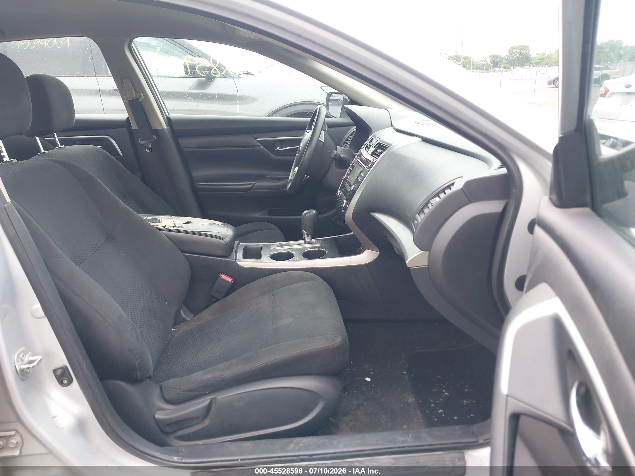 2015 Nissan Altima 2.5 S Silver vin: 1N4AL3APXFN901693