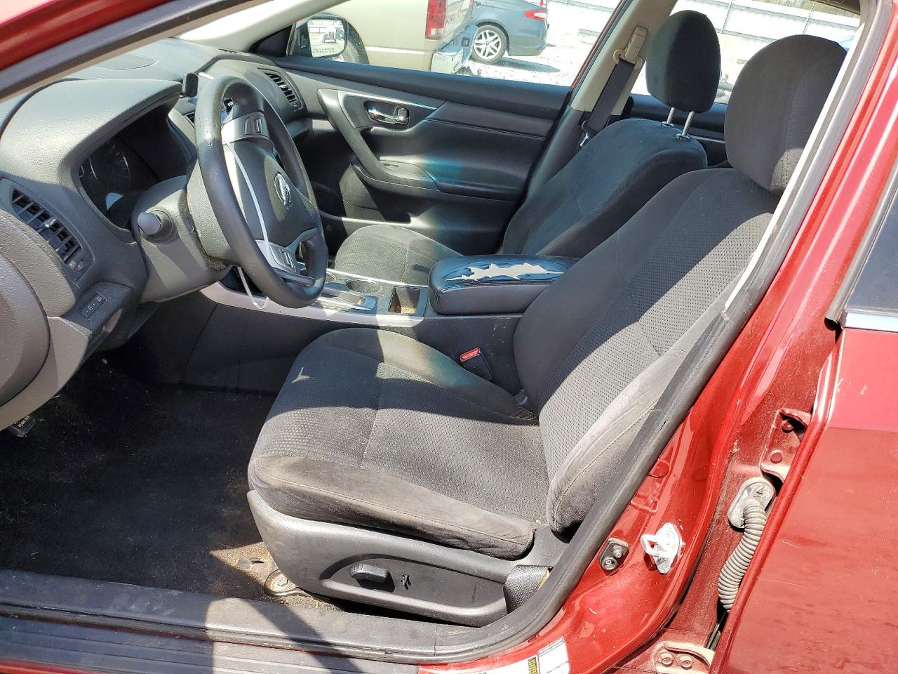 2015 Nissan Altima 2.5 S Red vin: 1N4AL3APXFN905548