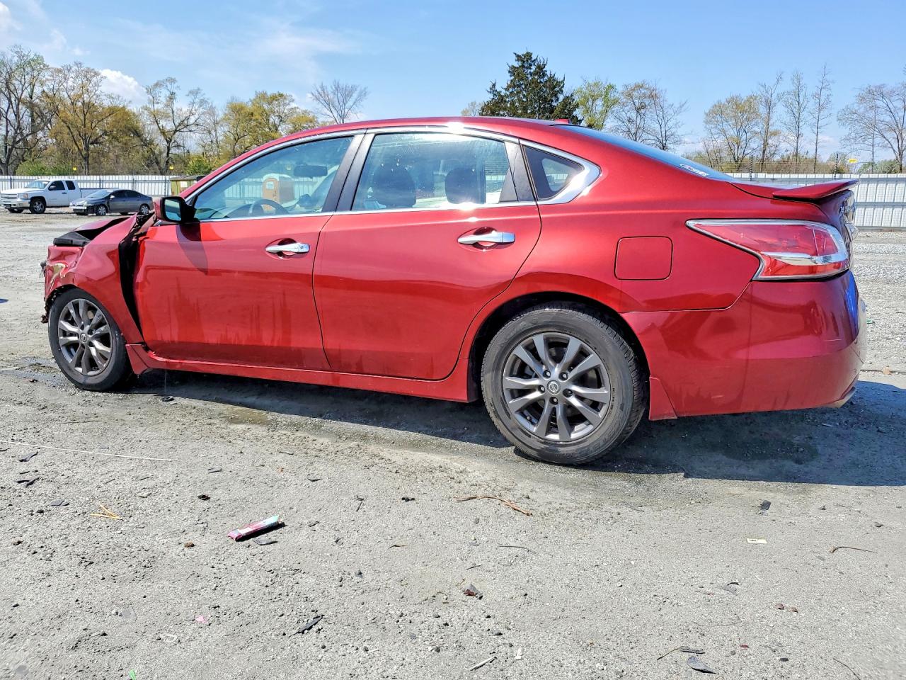 2015 Nissan Altima 2.5 S Red vin: 1N4AL3APXFN905548