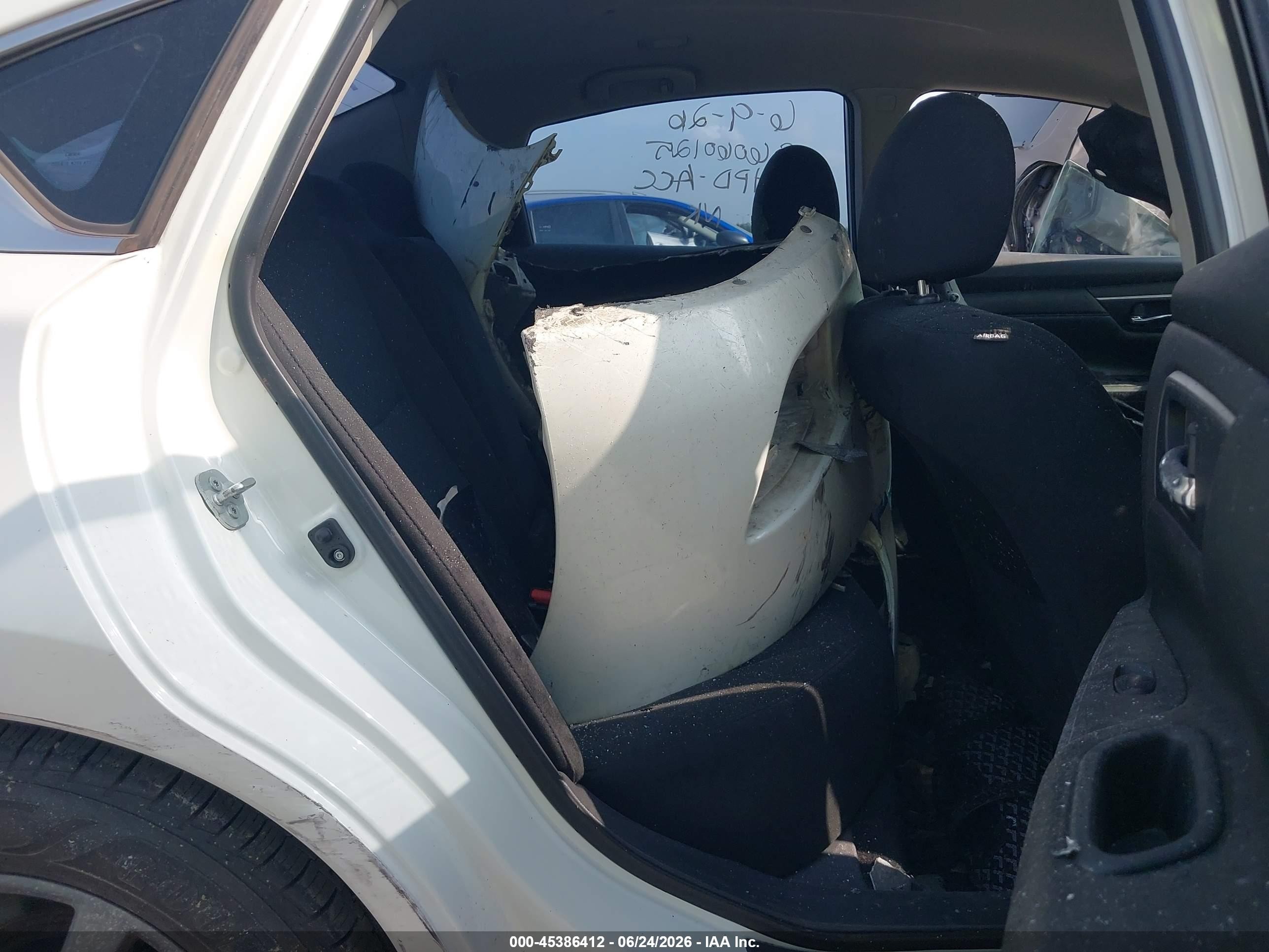2015 Nissan Altima 2.5 S White vin: 1N4AL3APXFN909986