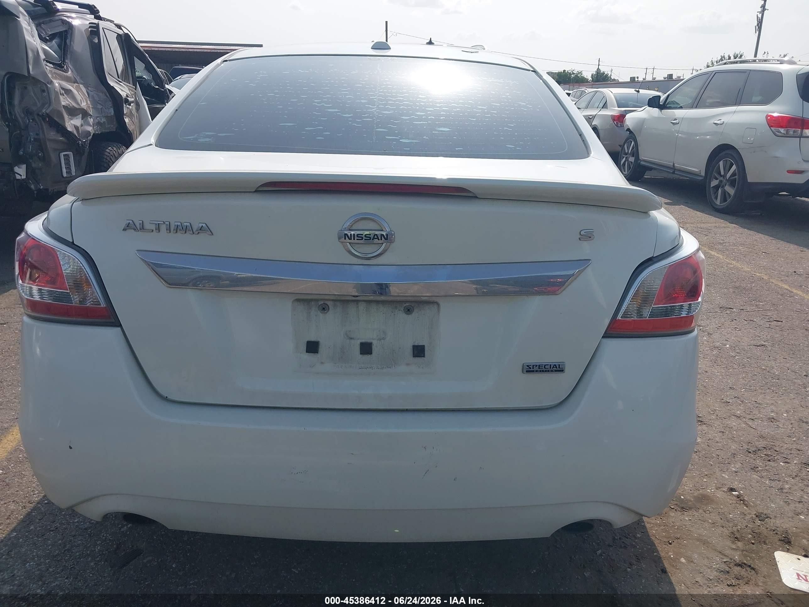 2015 Nissan Altima 2.5 S White vin: 1N4AL3APXFN909986