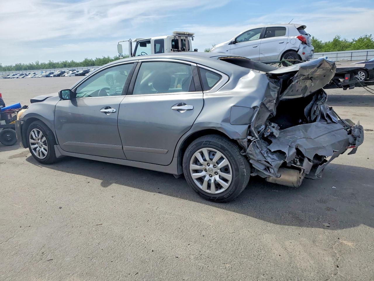 2015 Nissan Altima 2.5 S Silver vin: 1N4AL3APXFN914797