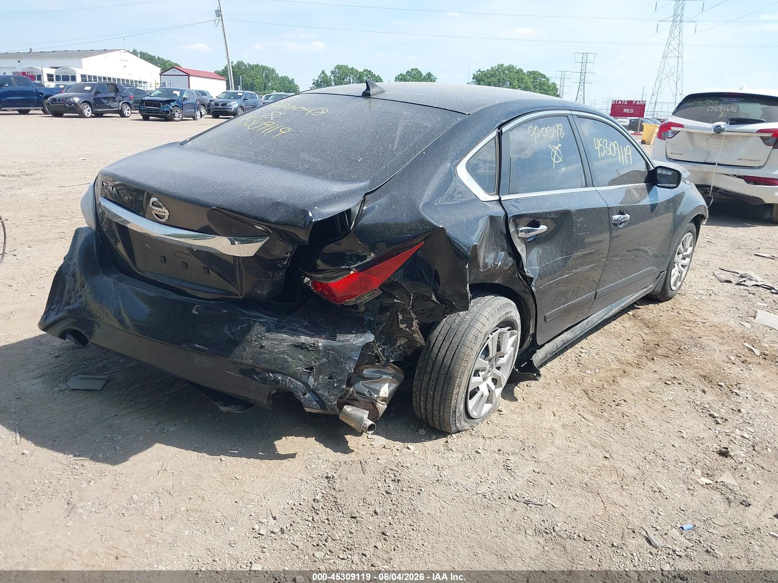 2015 Nissan Altima 2.5 S Black vin: 1N4AL3APXFN920048