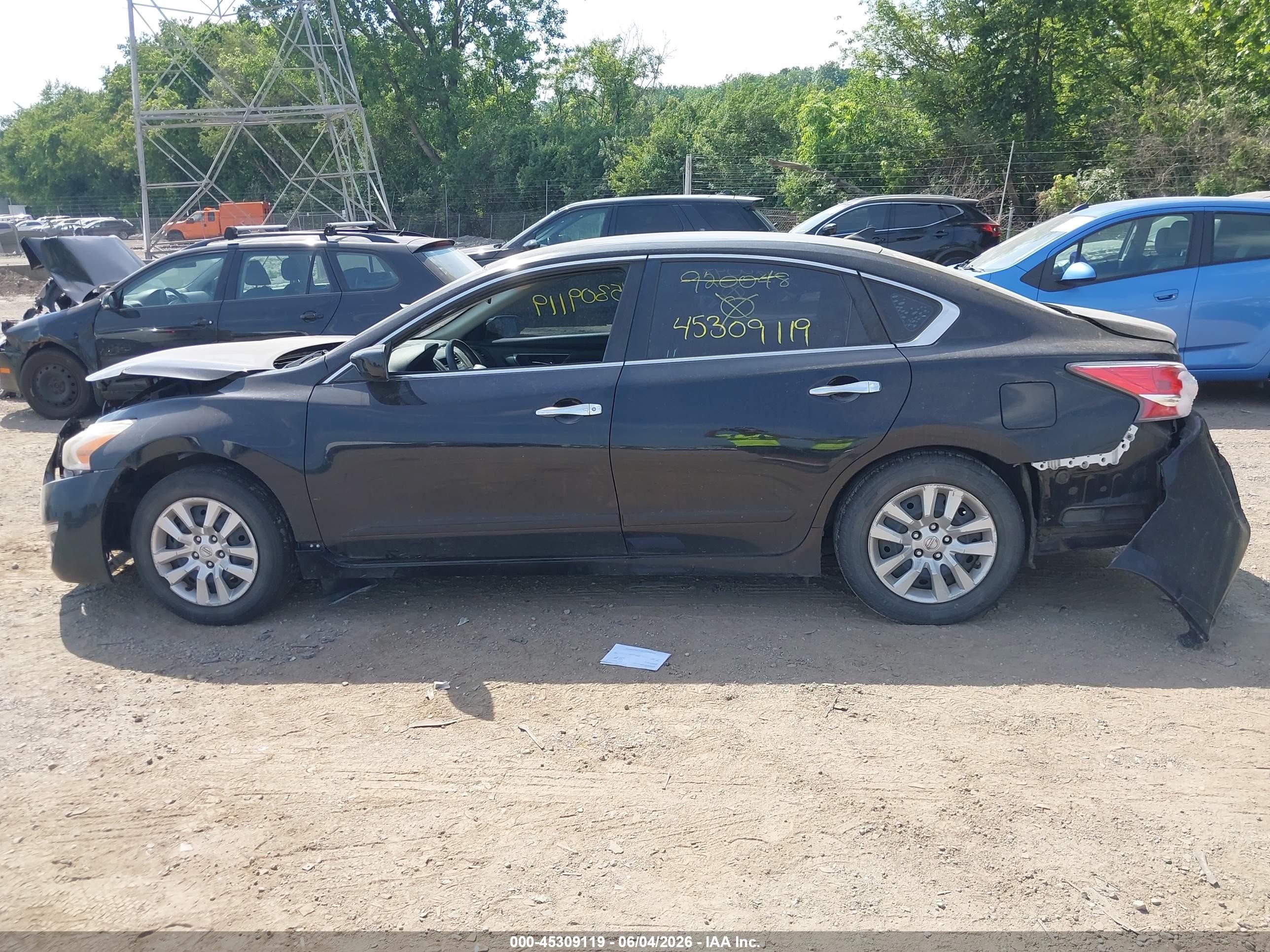 2015 Nissan Altima 2.5 S Black vin: 1N4AL3APXFN920048