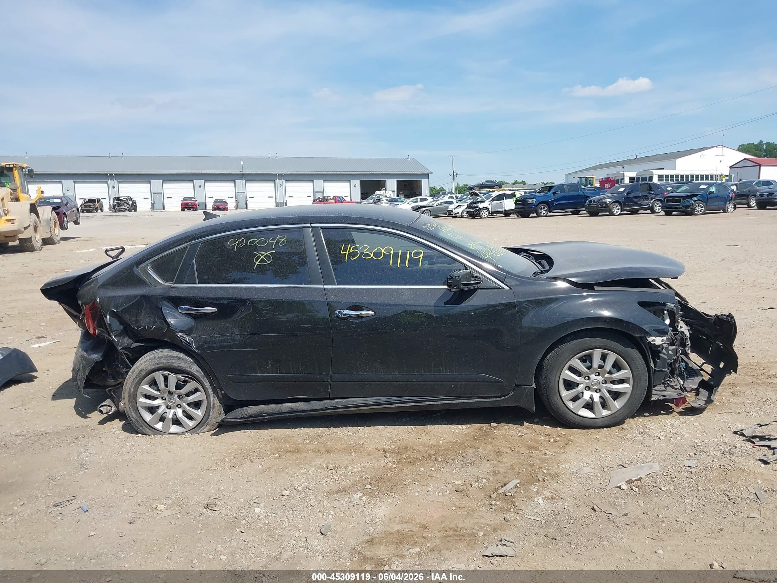 2015 Nissan Altima 2.5 S Black vin: 1N4AL3APXFN920048
