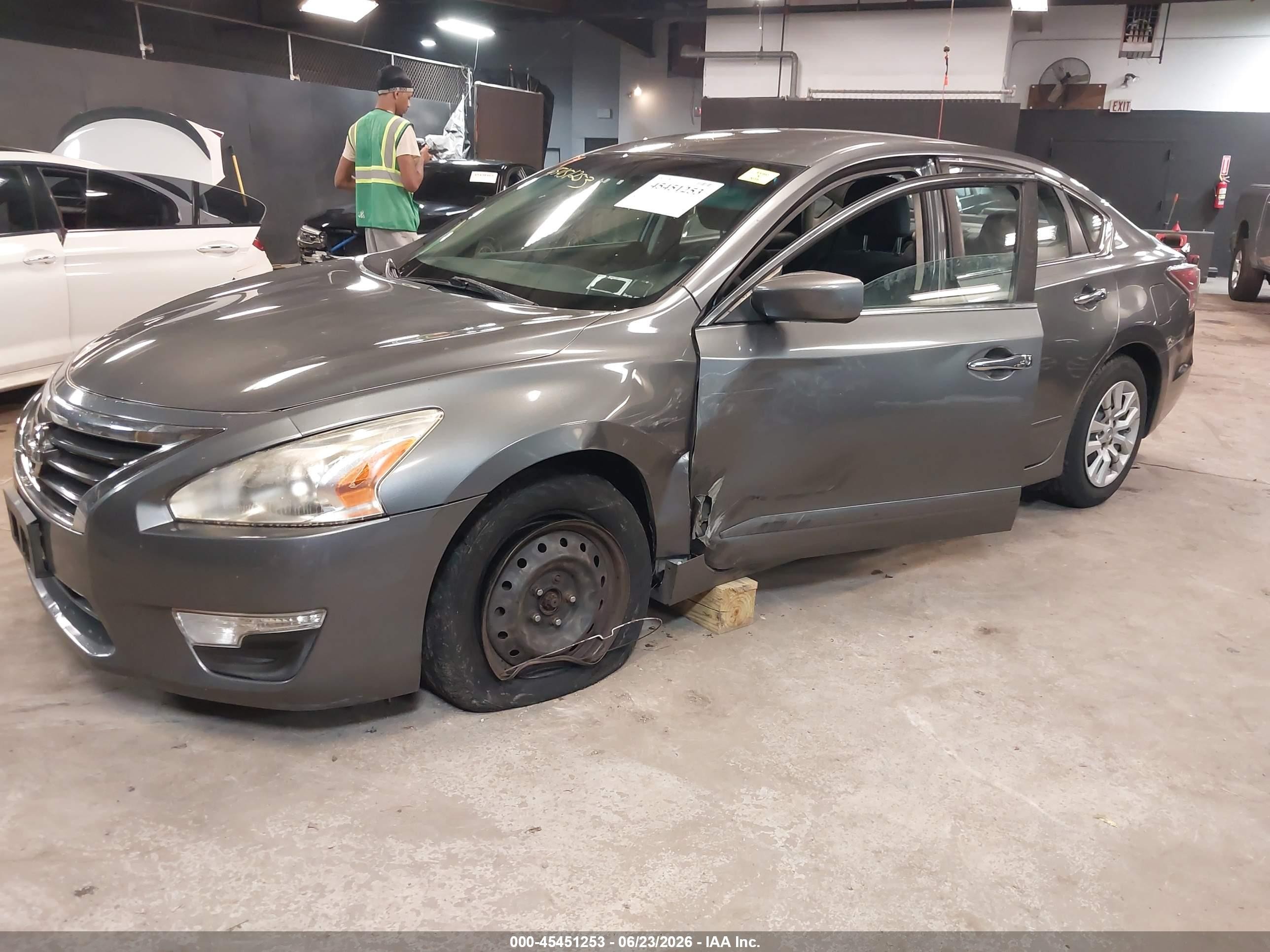 2015 Nissan Altima 2.5 S Gray vin: 1N4AL3APXFN922947