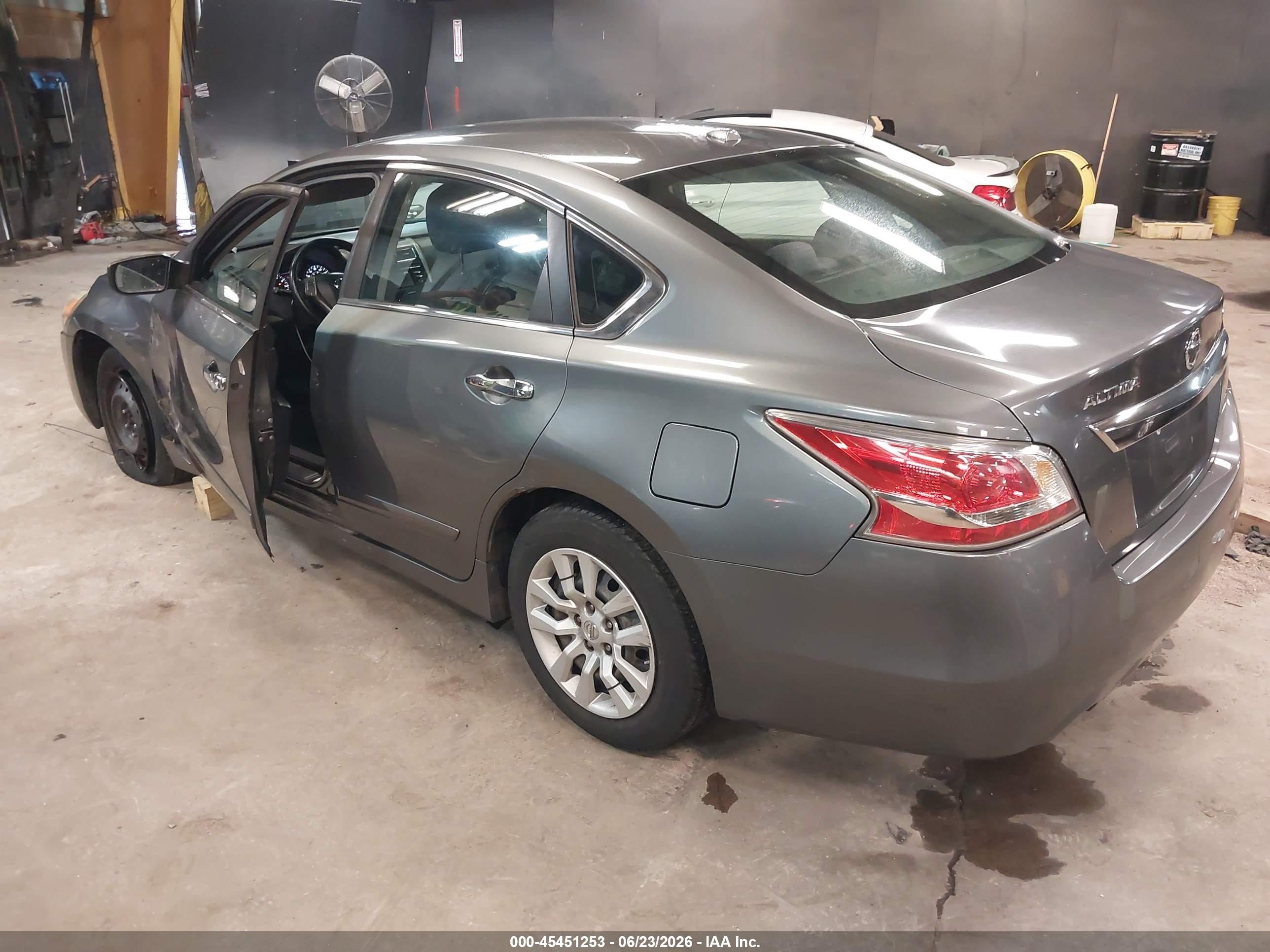 2015 Nissan Altima 2.5 S Gray vin: 1N4AL3APXFN922947