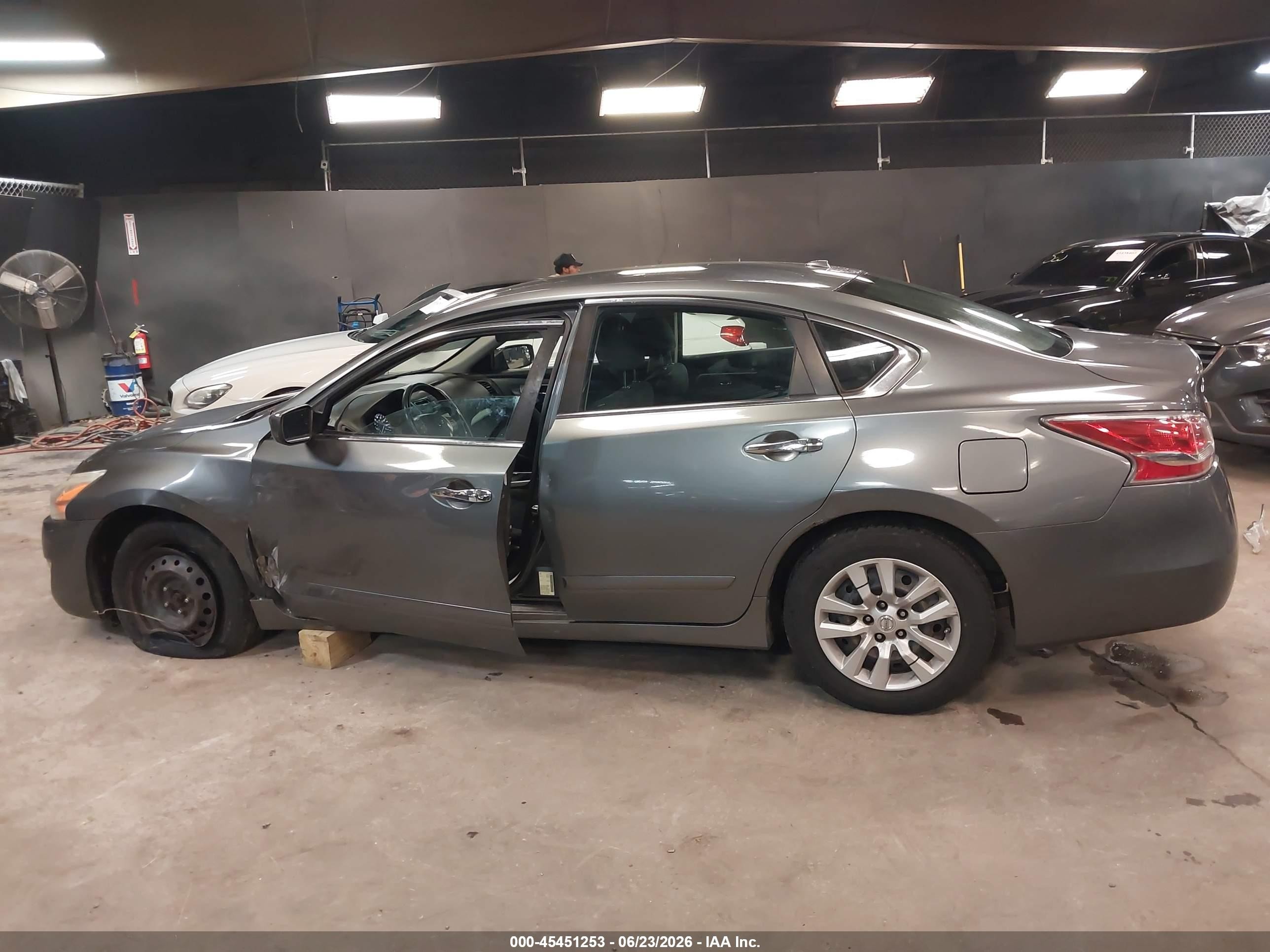 2015 Nissan Altima 2.5 S Gray vin: 1N4AL3APXFN922947