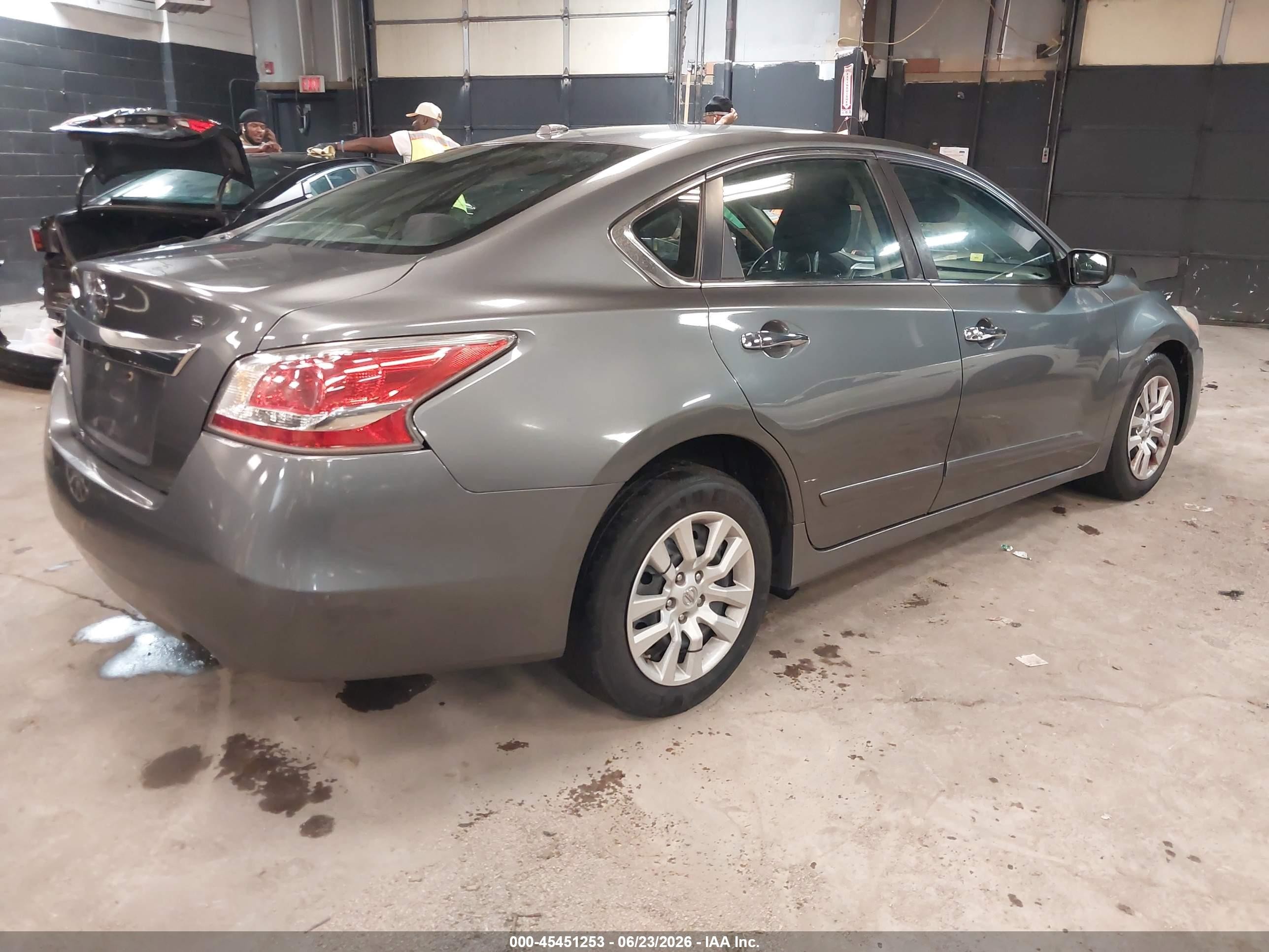 2015 Nissan Altima 2.5 S Gray vin: 1N4AL3APXFN922947