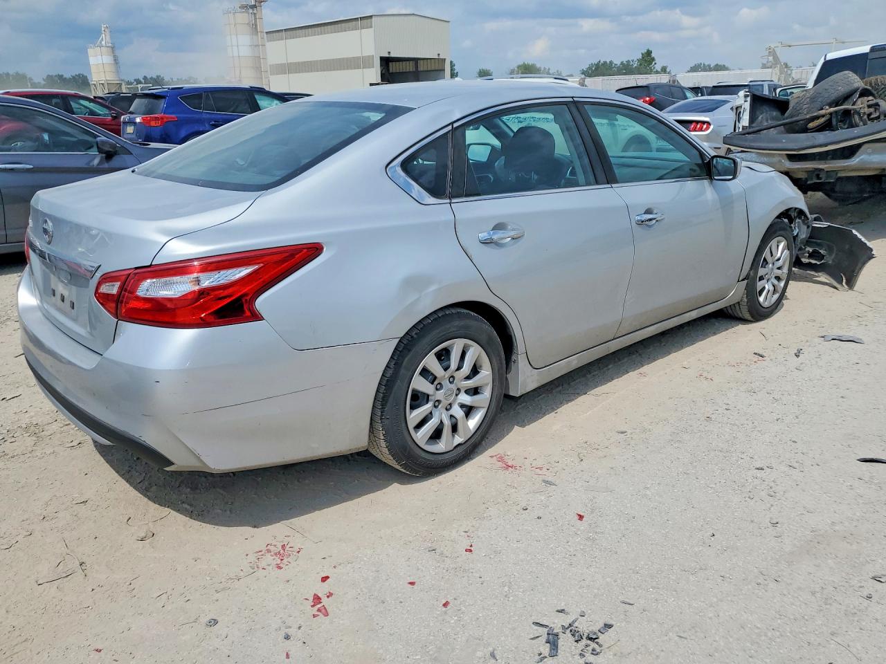 2016 Nissan Altima 2.5 S Silver vin: 1N4AL3APXGC249705