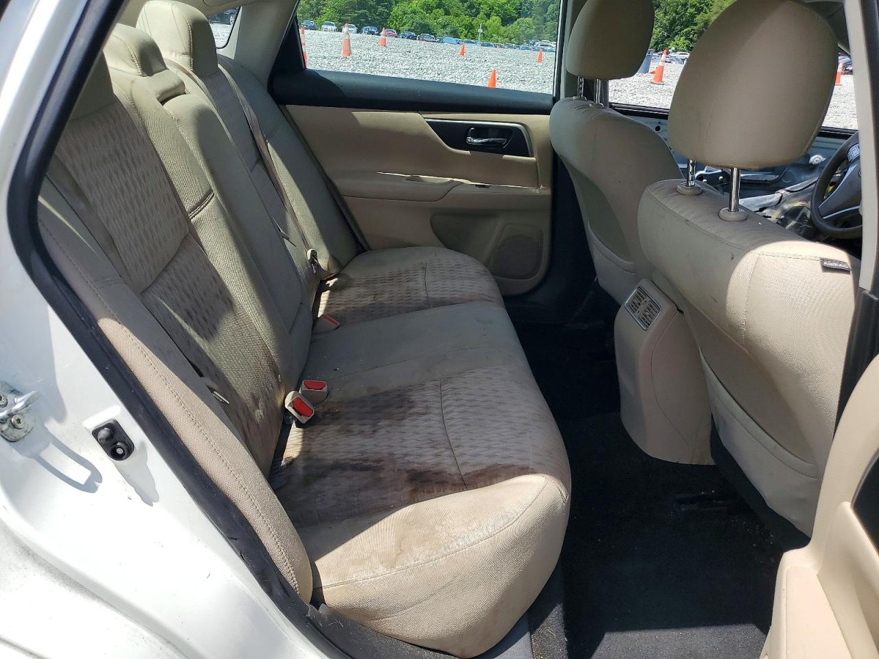 2016 Nissan Altima 2.5 Sv White vin: 1N4AL3APXGC266181