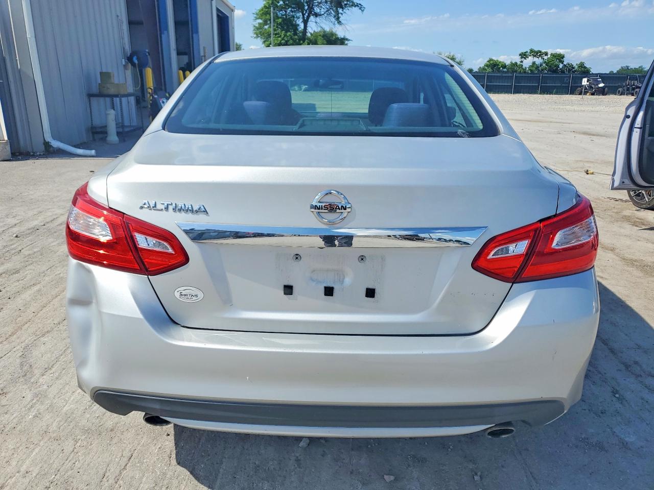 2016 Nissan Altima 2.5 S Silver vin: 1N4AL3APXGN371002