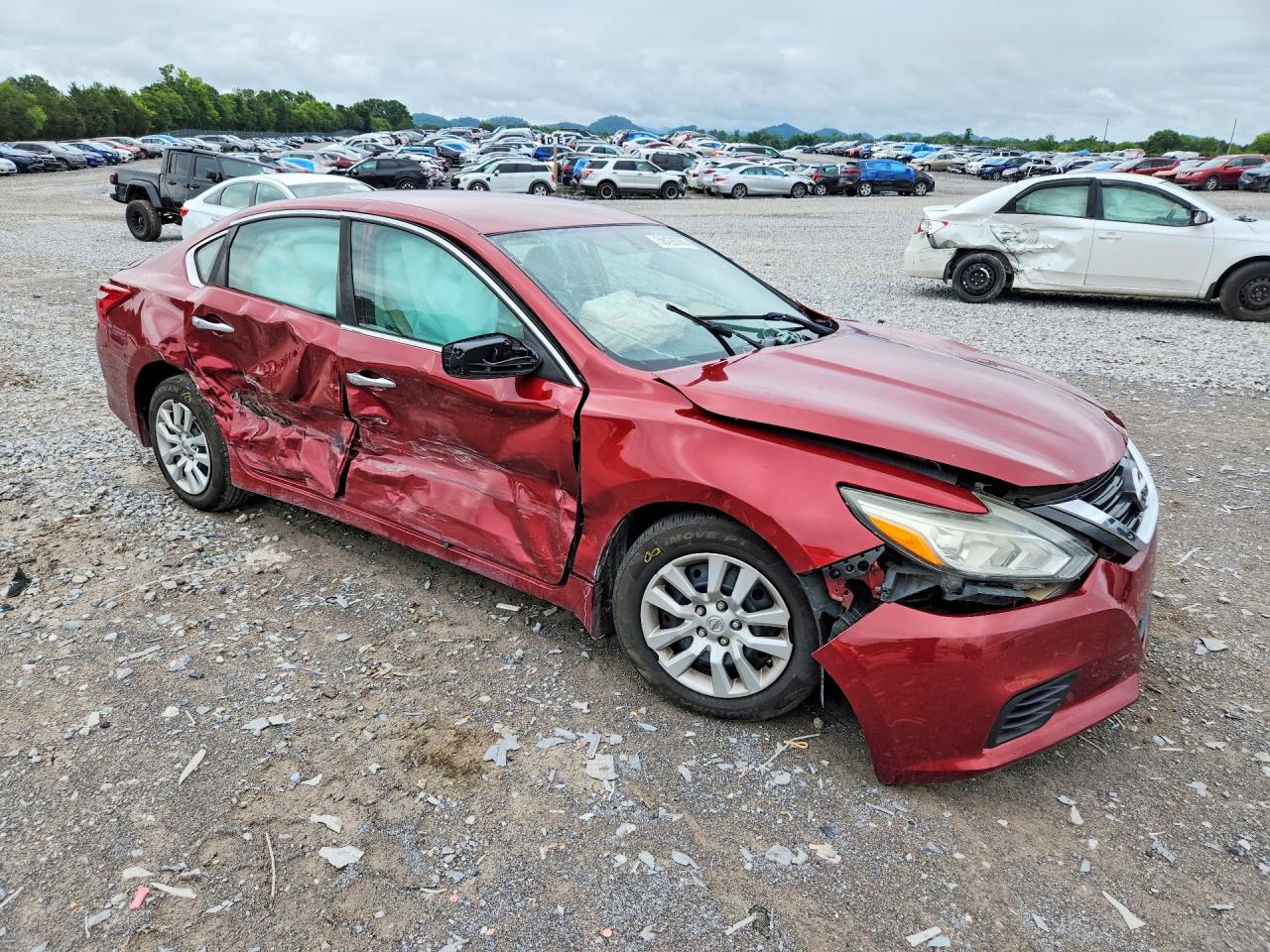 2017 Nissan Altima Maroon vin: 1N4AL3APXHC136564