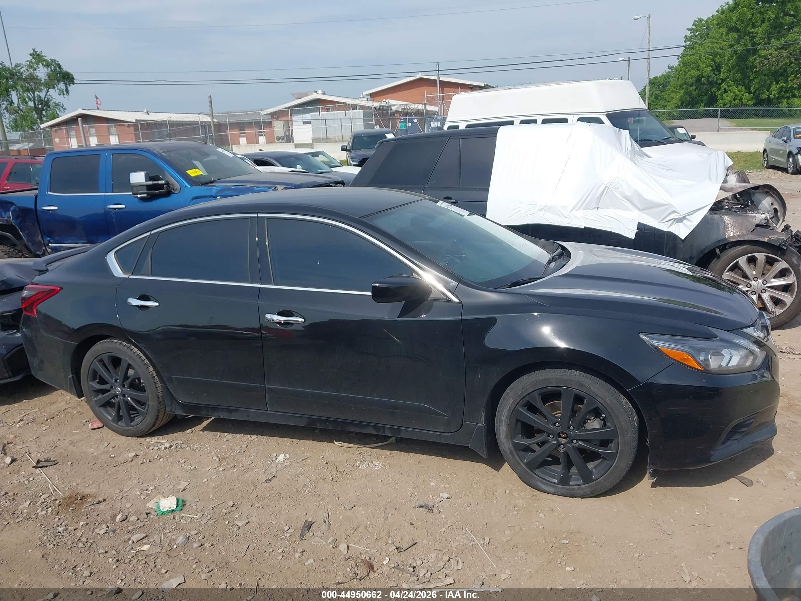 2017 Nissan Altima 2.5 Sr Черный vin: 1N4AL3APXHC174859