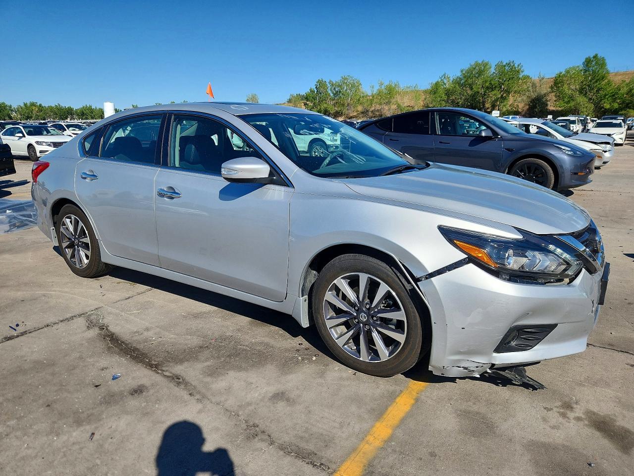 2017 Nissan Altima 2.5 Sl Серебряный vin: 1N4AL3APXHC242190