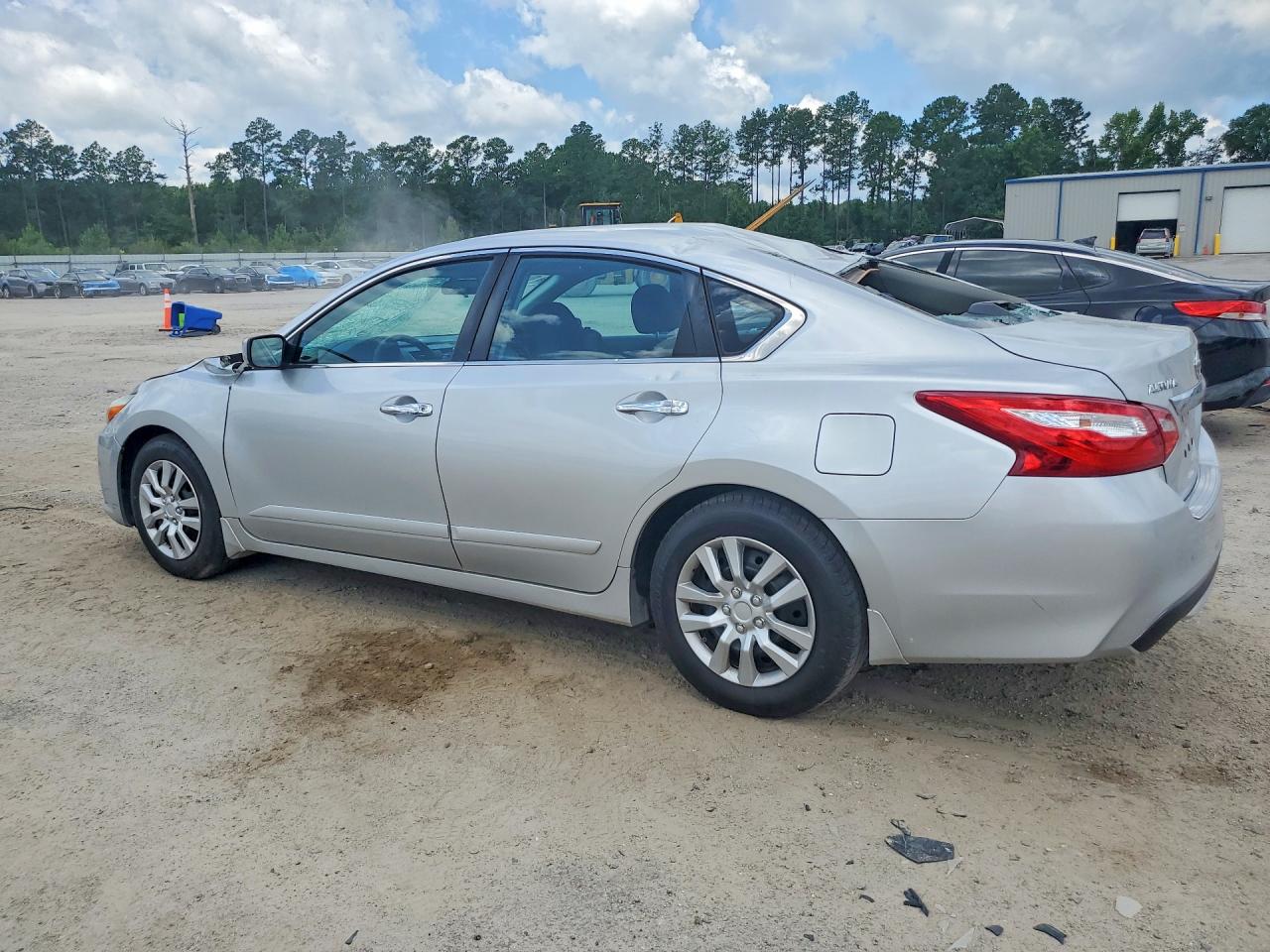 2017 Nissan Altima 2.5 S Silver vin: 1N4AL3APXHC247146