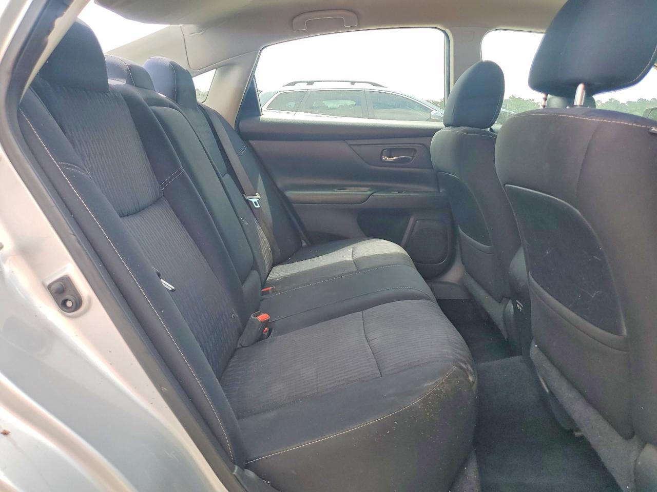 2017 Nissan Altima 2.5 S Silver vin: 1N4AL3APXHC247146
