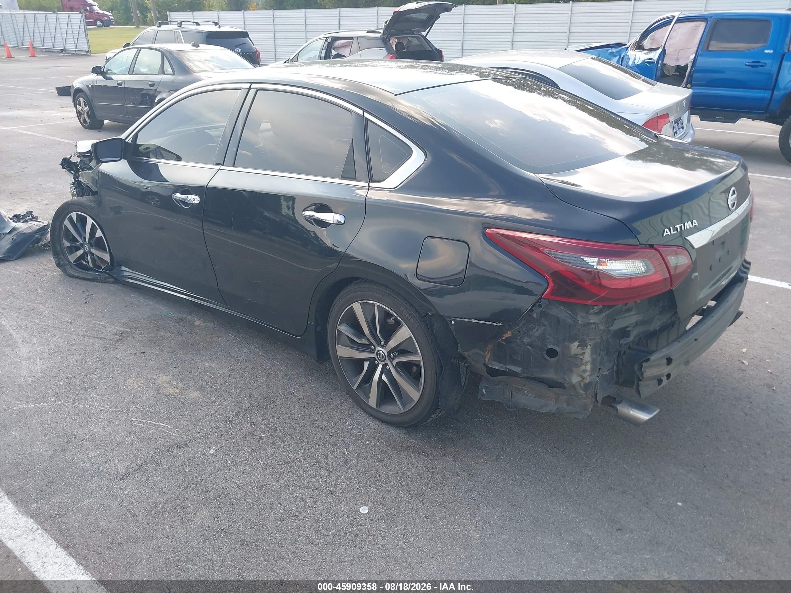 2017 Nissan Altima 2.5 Sr Черный vin: 1N4AL3APXHC496272