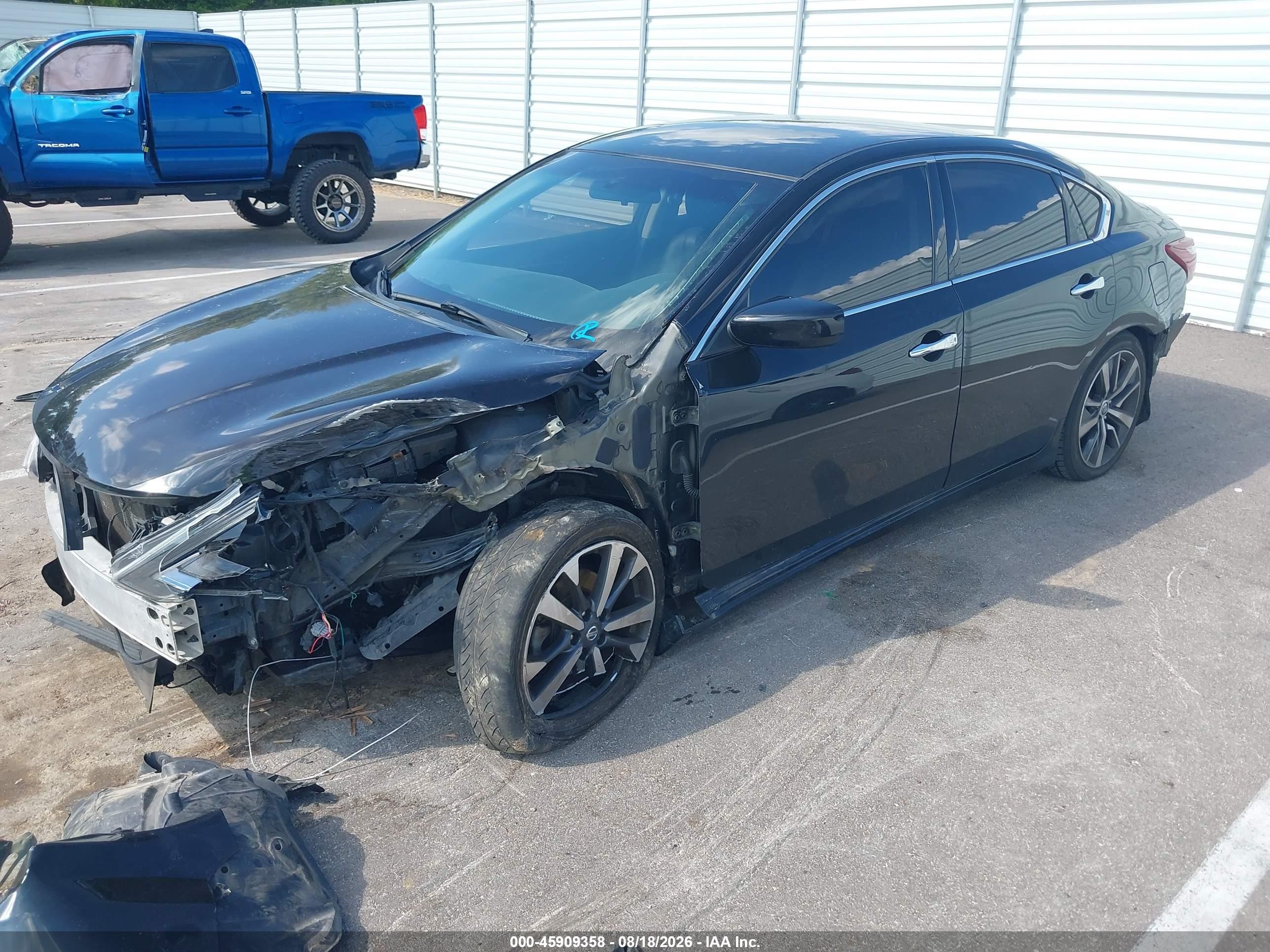 2017 Nissan Altima 2.5 Sr Черный vin: 1N4AL3APXHC496272