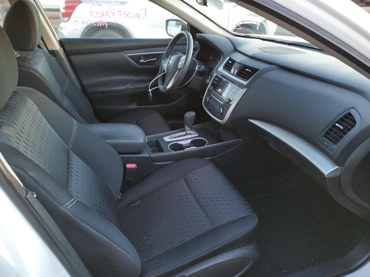 2017 Nissan Altima 2.5 Белый vin: 1N4AL3APXHN315417