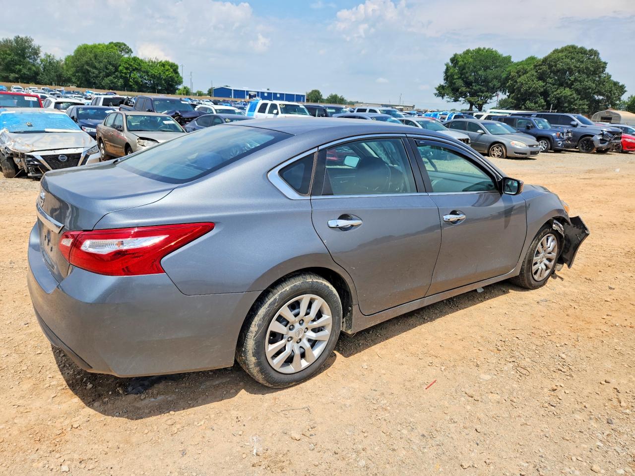 2017 Nissan Altima 2.5 S Серый vin: 1N4AL3APXHN317572