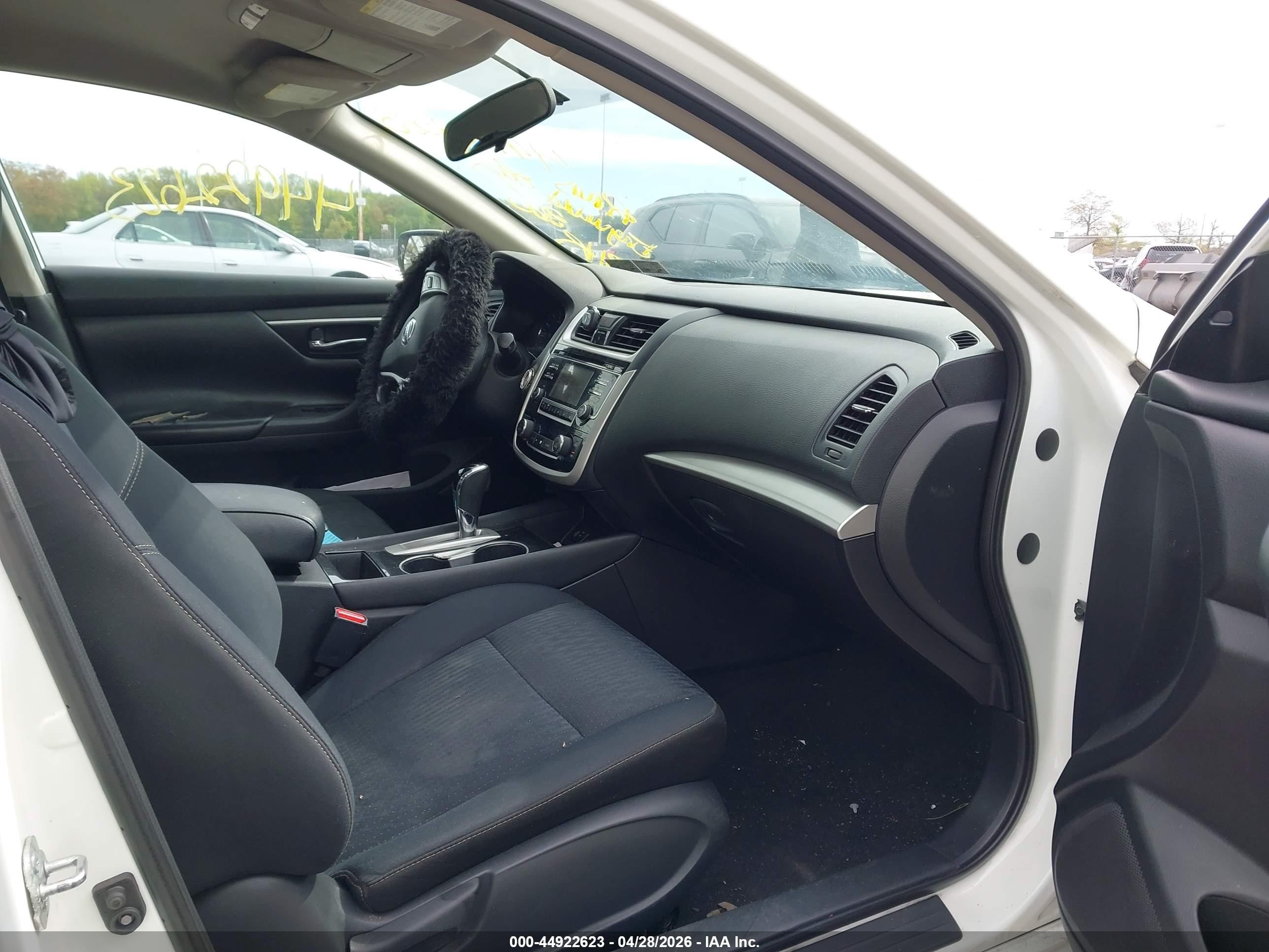 2018 Nissan Altima 2.5 Sv White vin: 1N4AL3APXJC159932