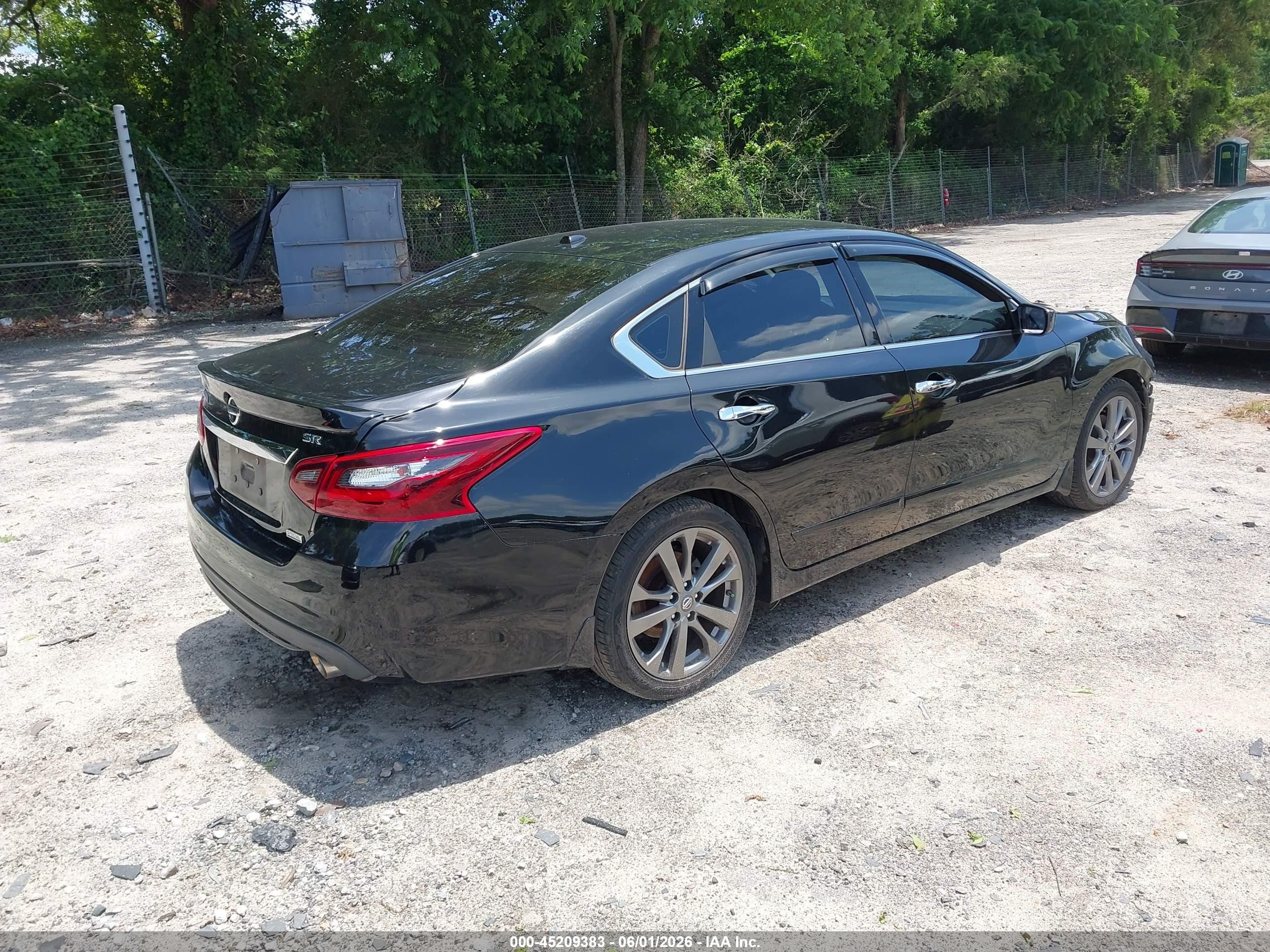 2018 Nissan Altima 2.5 Sr Black vin: 1N4AL3APXJC189240