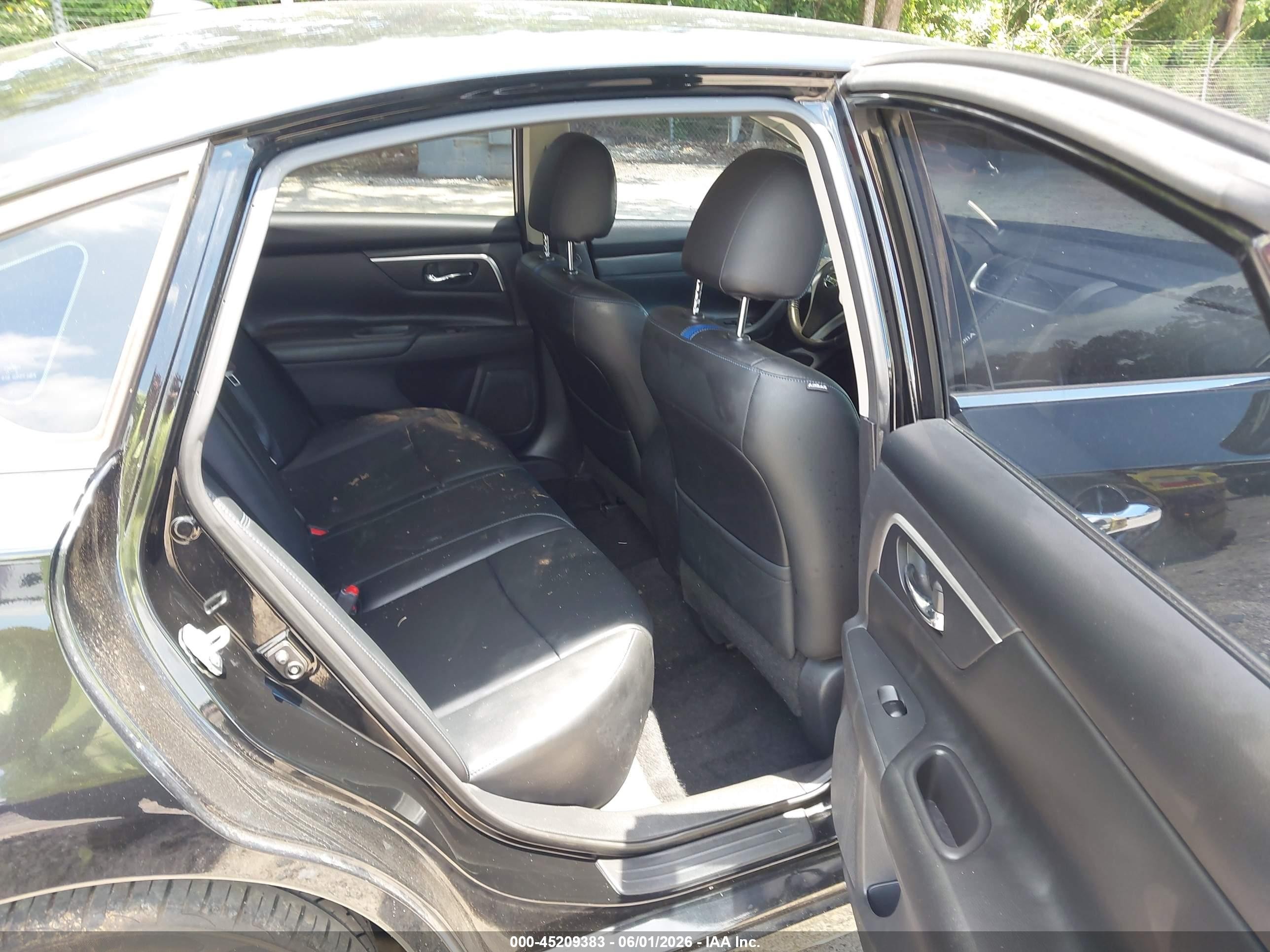 2018 Nissan Altima 2.5 Sr Black vin: 1N4AL3APXJC189240