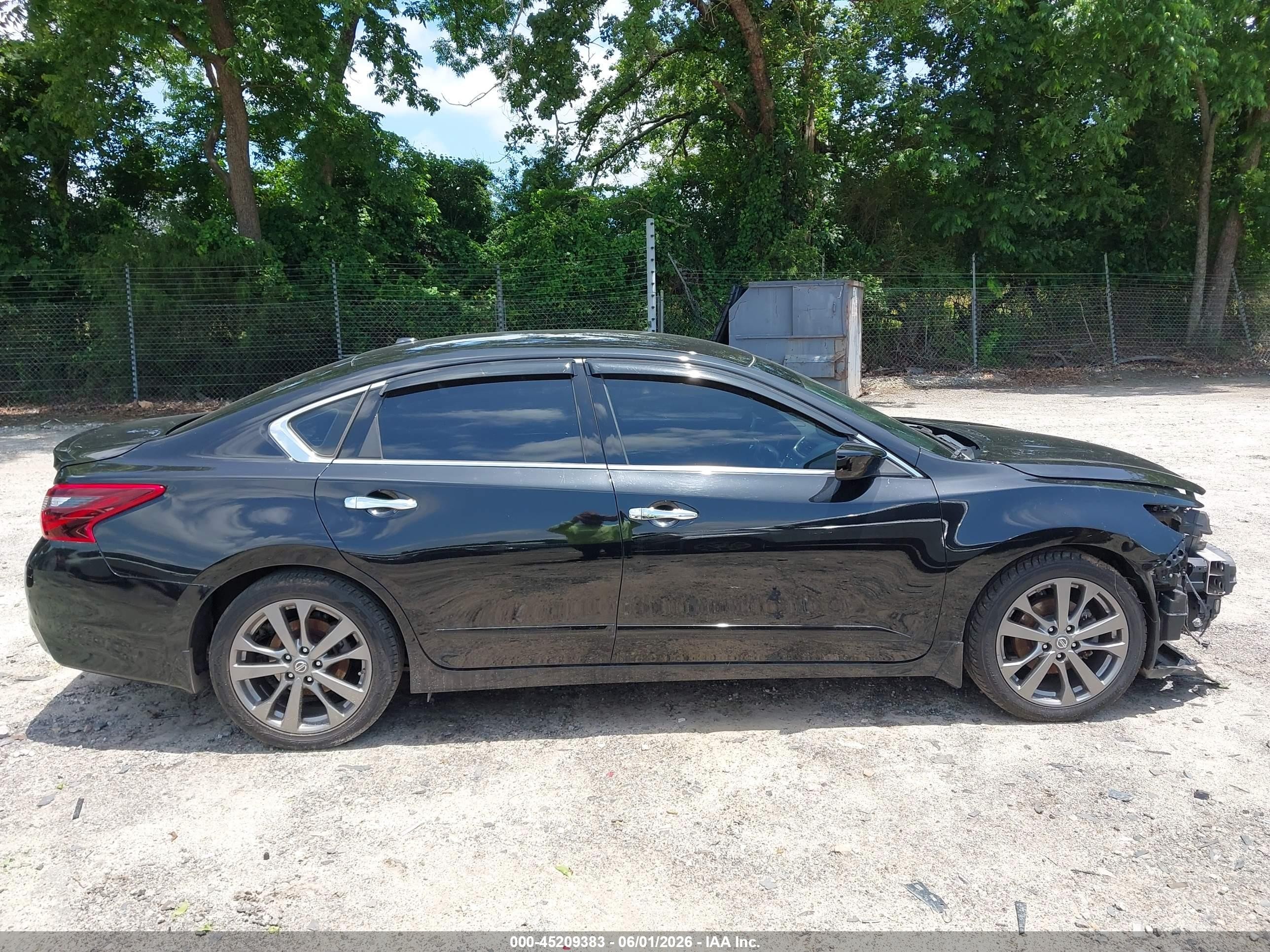 2018 Nissan Altima 2.5 Sr Black vin: 1N4AL3APXJC189240