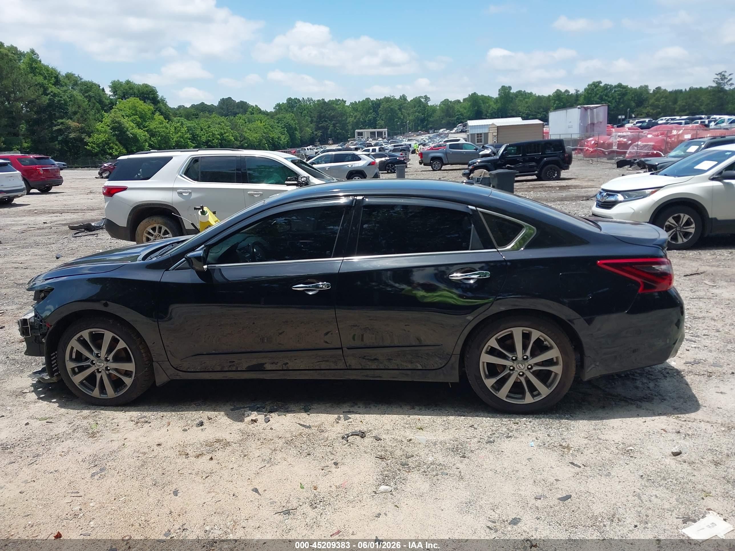 2018 Nissan Altima 2.5 Sr Black vin: 1N4AL3APXJC189240