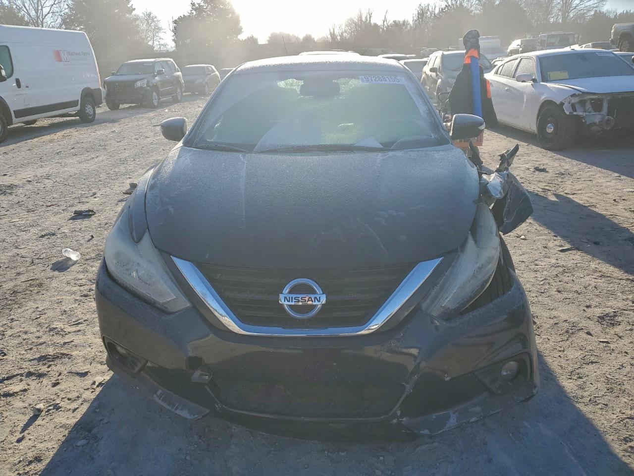 2018 Nissan Altima 2.5 White vin: 1N4AL3APXJC204903