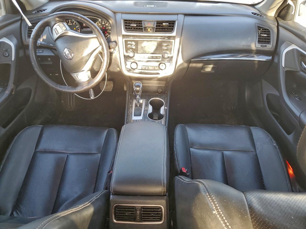 2018 Nissan Altima 2.5 White vin: 1N4AL3APXJC204903