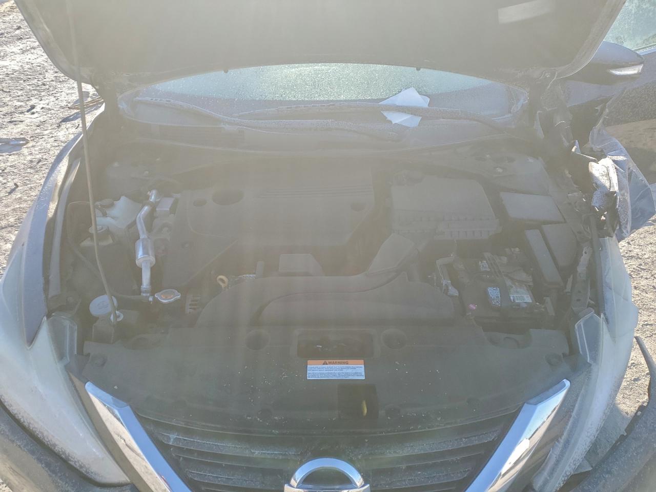 2018 Nissan Altima 2.5 White vin: 1N4AL3APXJC204903