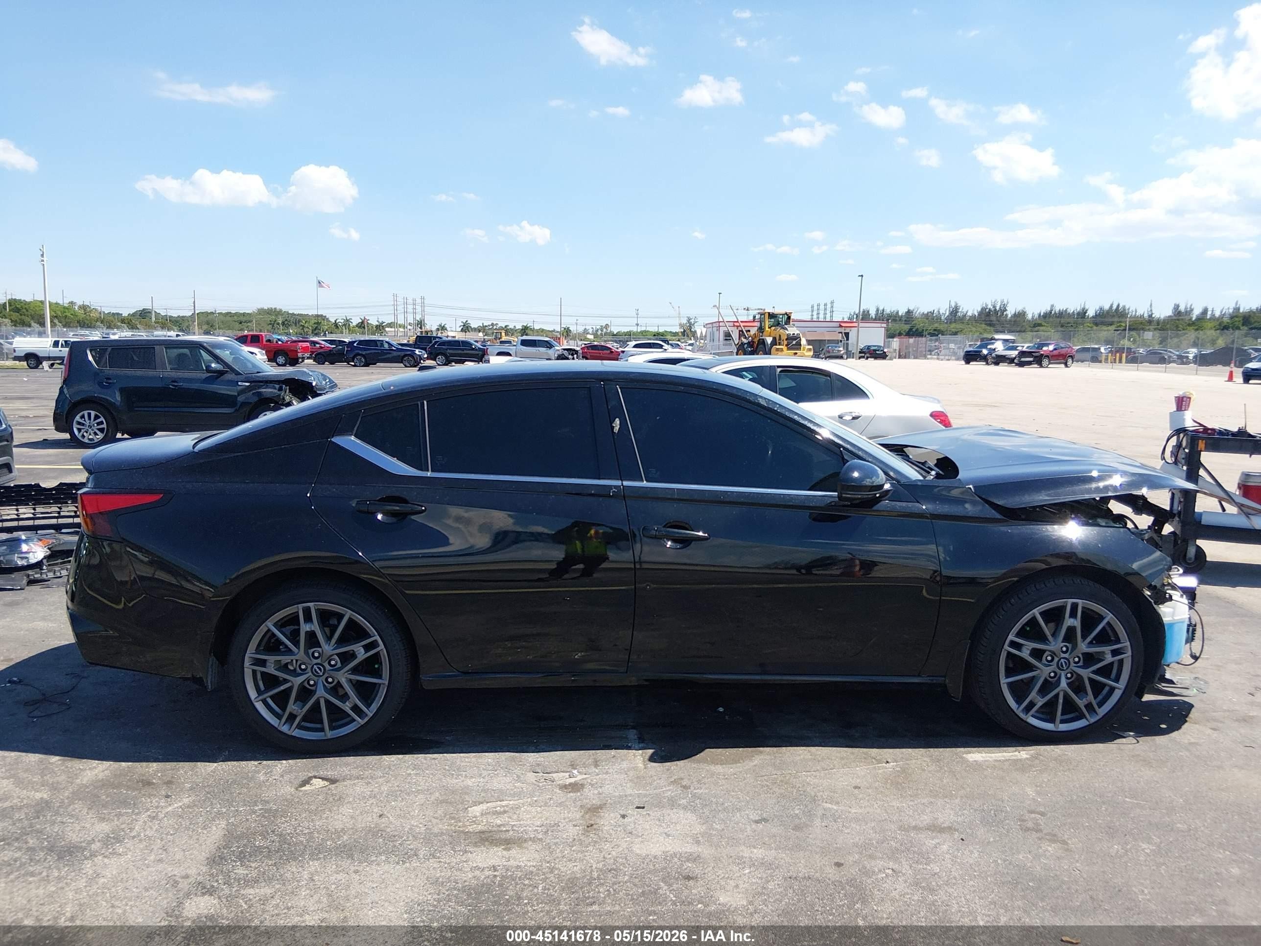 2023 Nissan Altima Sr Vc-turbo Fwd Черный vin: 1N4AL4CV4PN344847
