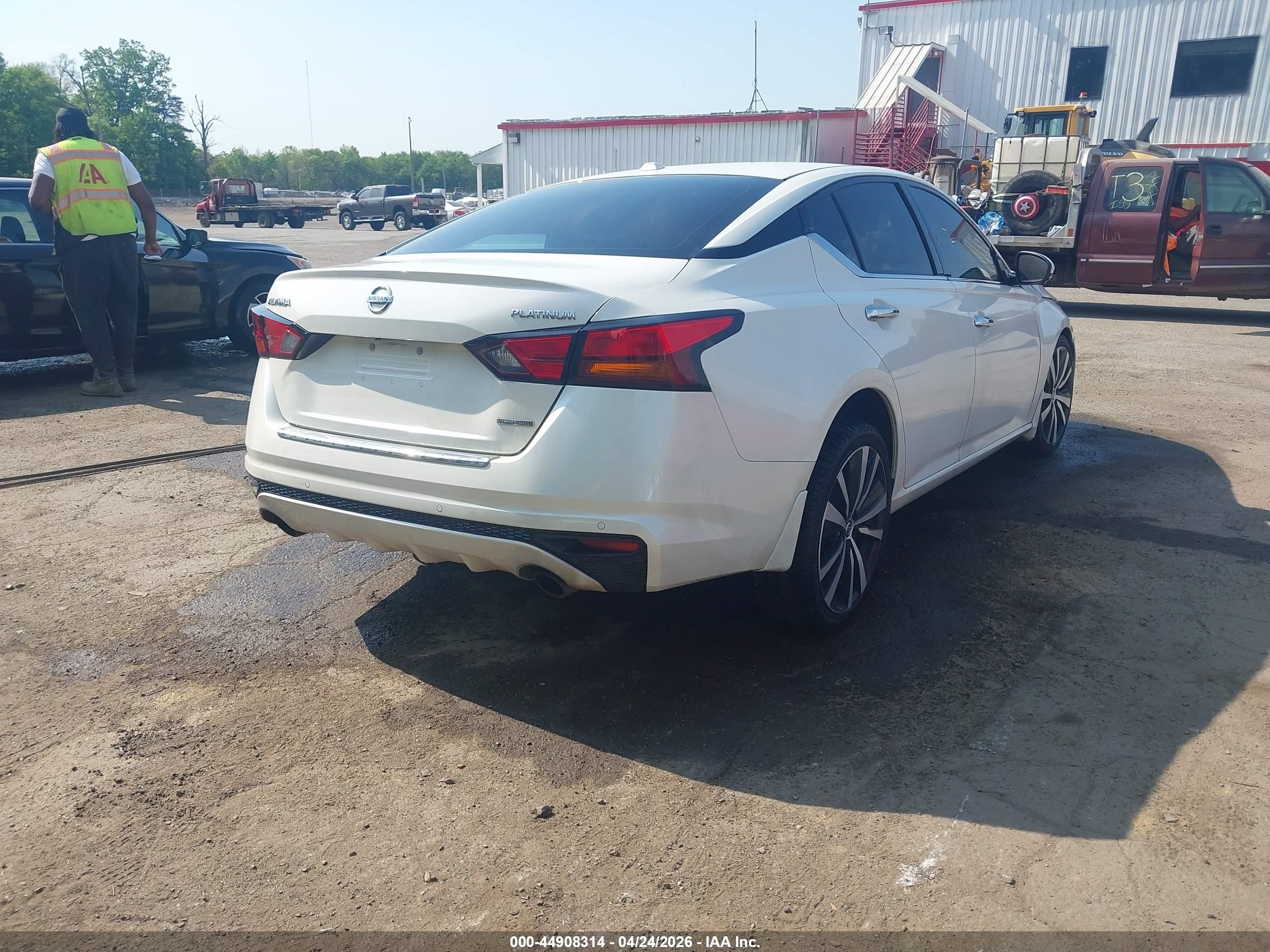 2020 Nissan Altima Platinum Vc-turbo Fwd White vin: 1N4AL4FV3LC153373